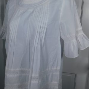 ENGLISH FACTORY Women's White Cotton Pintuck Pleat Lace Back Button Short Sleeve Tunic Blouse Sz S