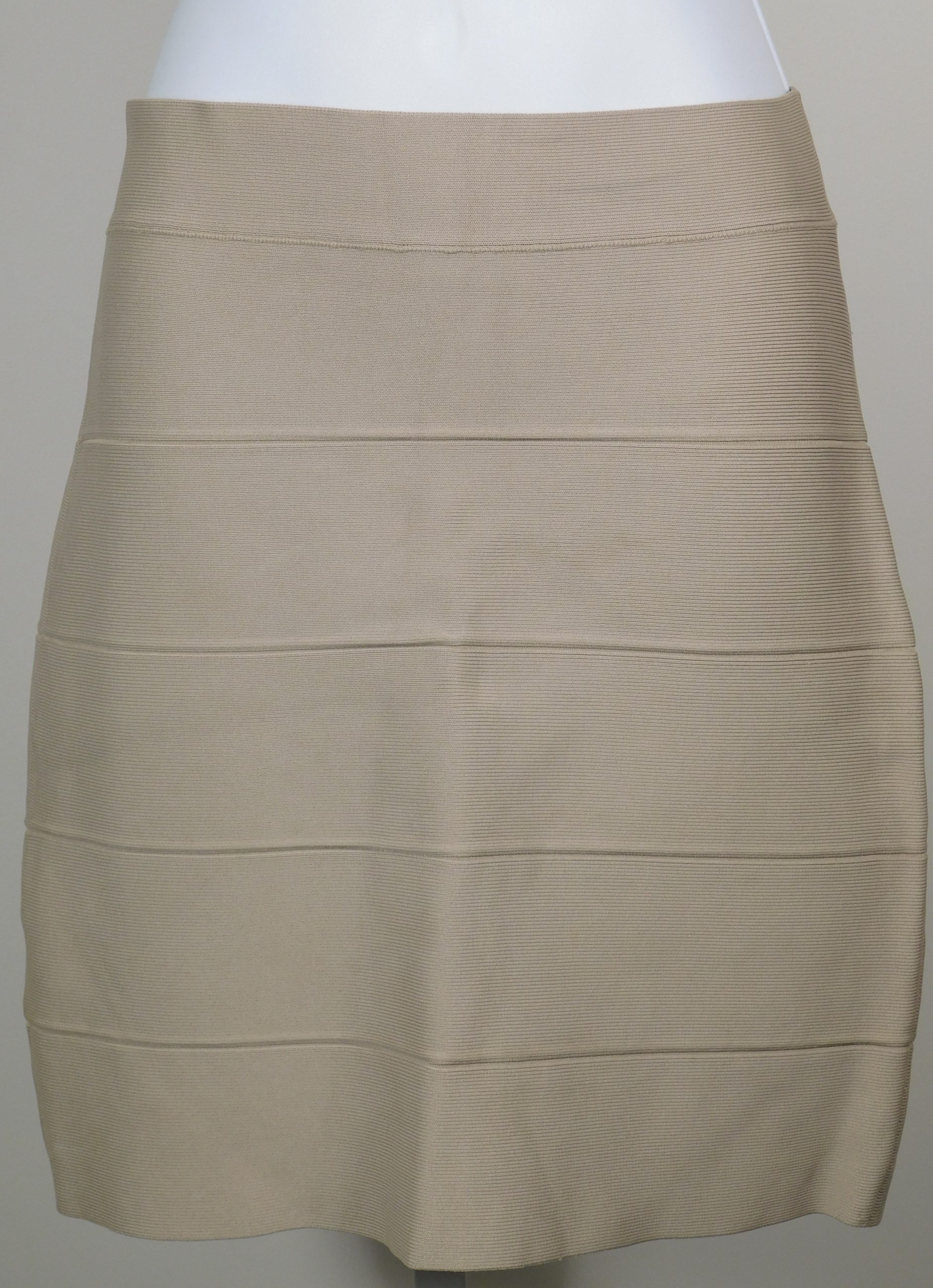 BCBG MAXAZRIA Women's Tan Bandage Stretch Skirt Sz M - Image 4