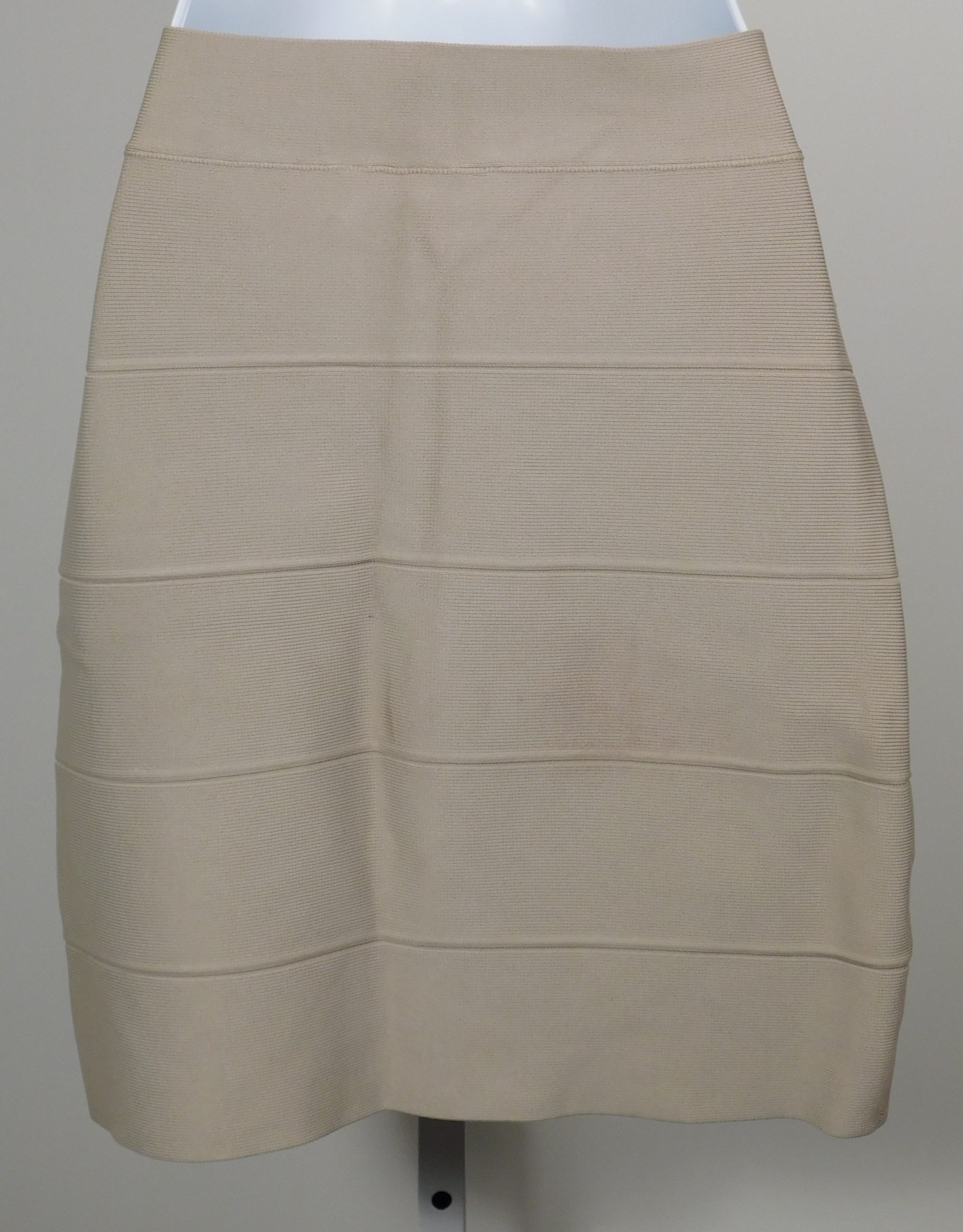 BCBG MAXAZRIA Women's Tan Bandage Stretch Skirt Sz M - Image 5