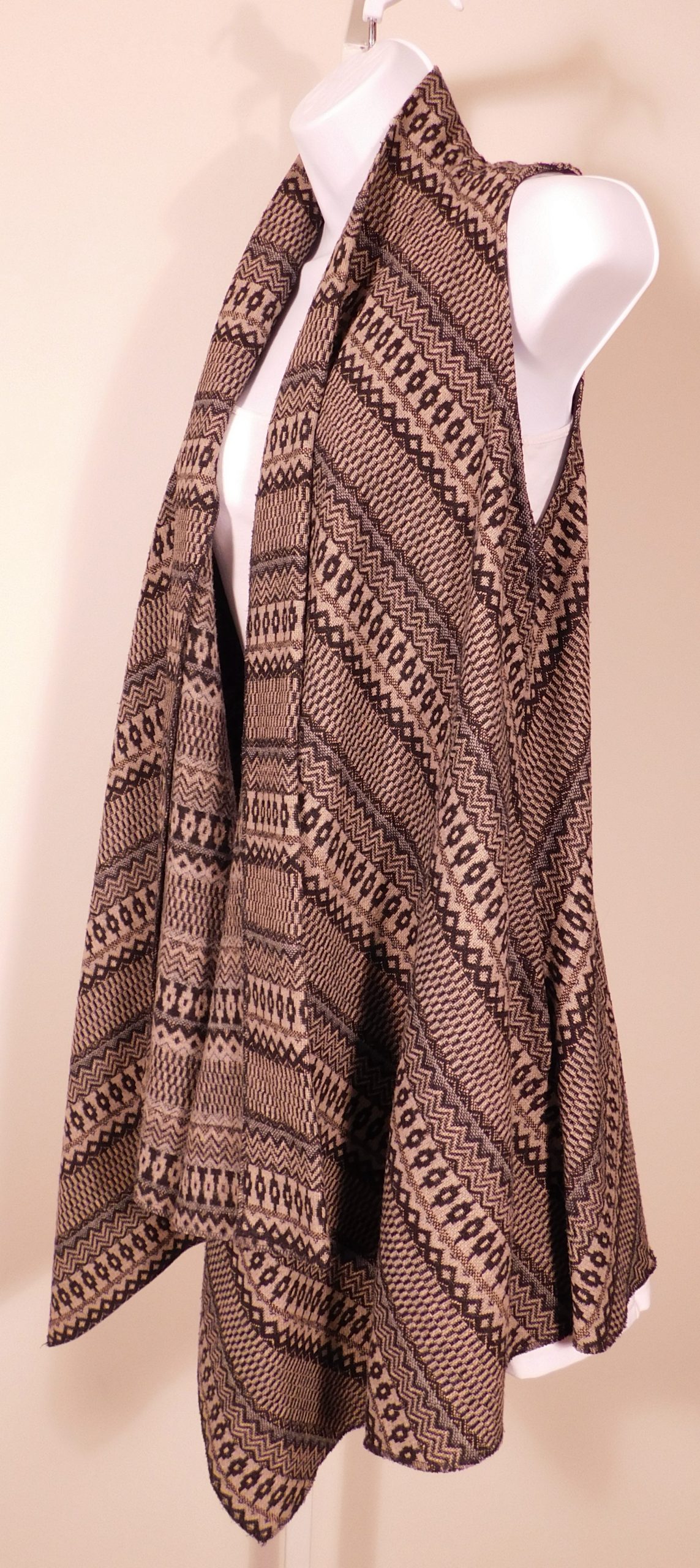 STARING AT STARS BY URBAN OUTFITTERS Women's Black Taupe Drape Front Sweater Vest Sz M