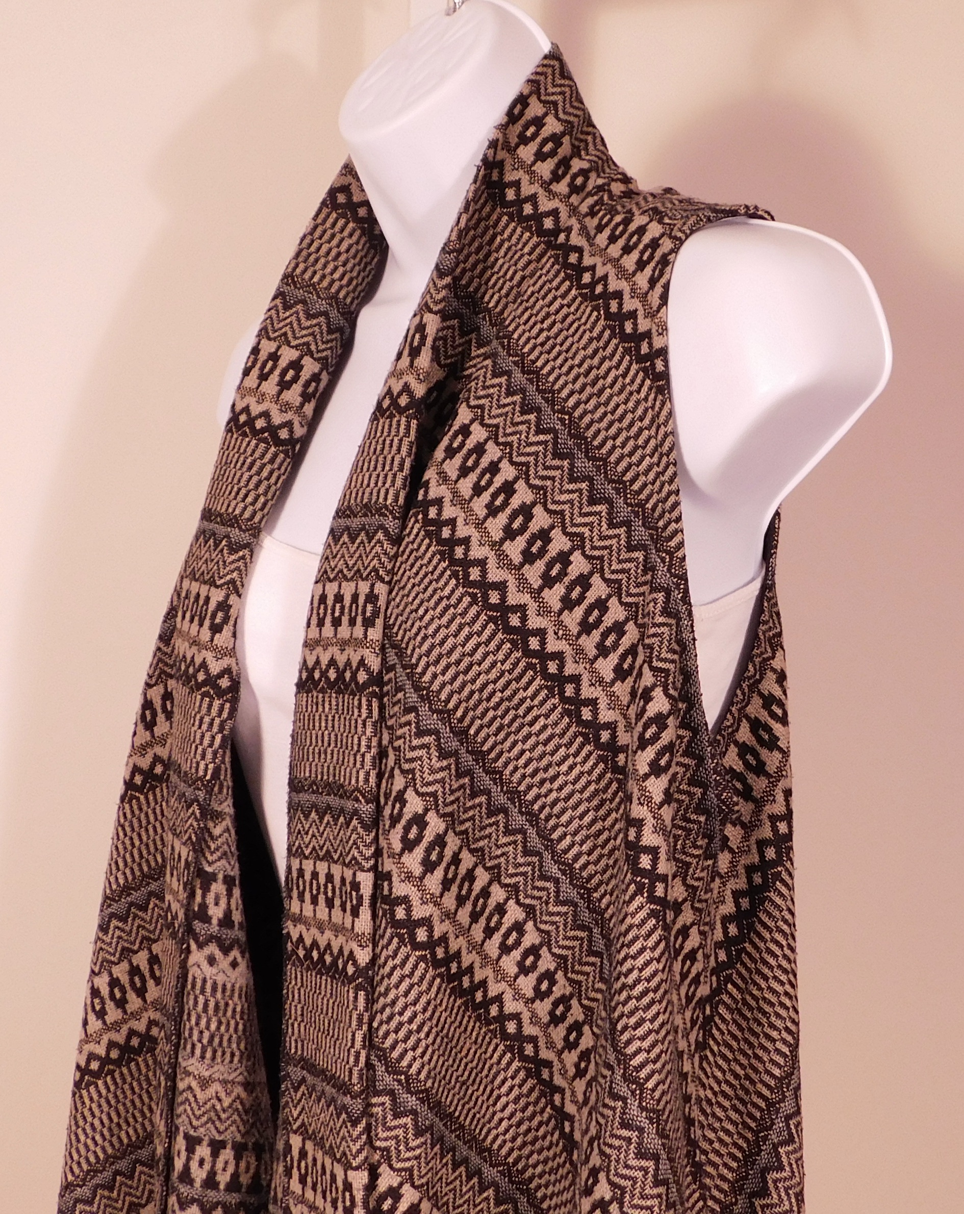 STARING AT STARS BY URBAN OUTFITTERS Women's Black Taupe Drape Front Sweater Vest Sz M - Image 3