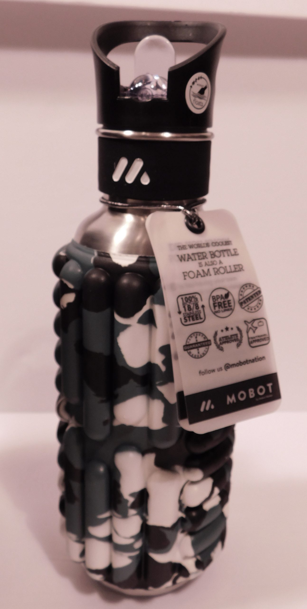 MOBOT NIB 27oz Special Ops Grace Foam Roller Water Bottle ($49.99) - Image 4