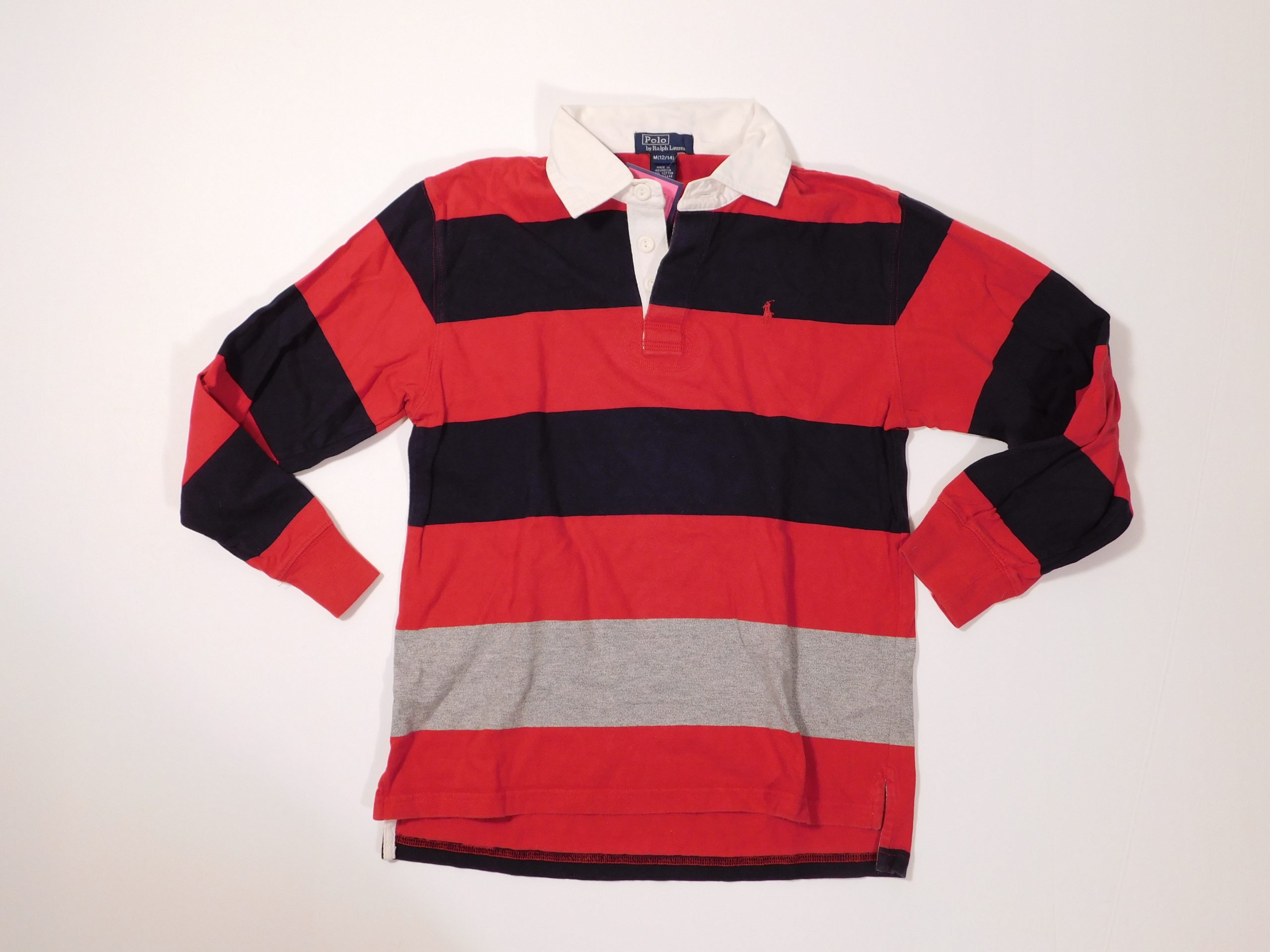 white collar long sleeve polo shirt