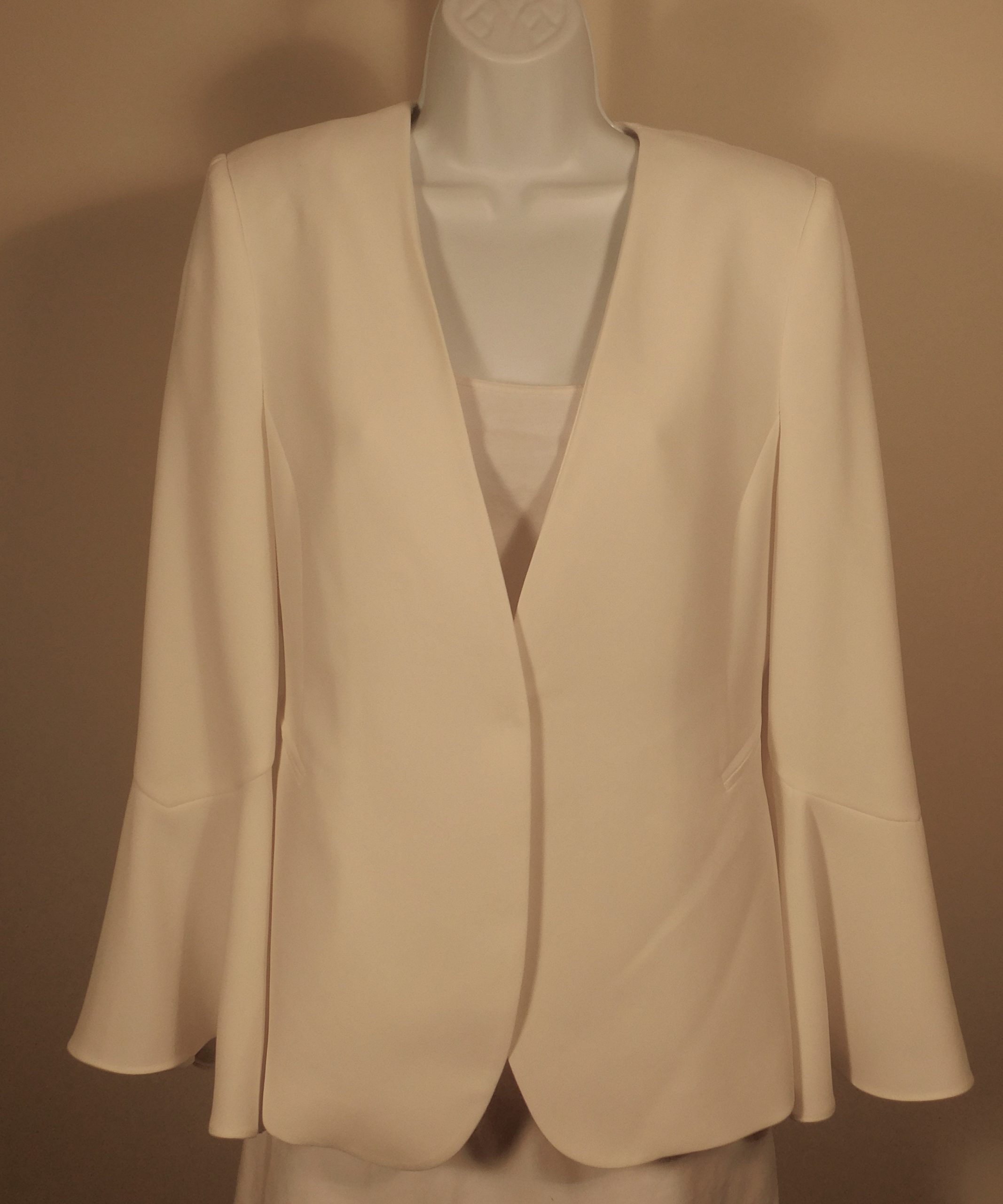 ZARA WOMAN Women's Ivory Crepe Bell Sleeve Blazer Sz M - Image 4
