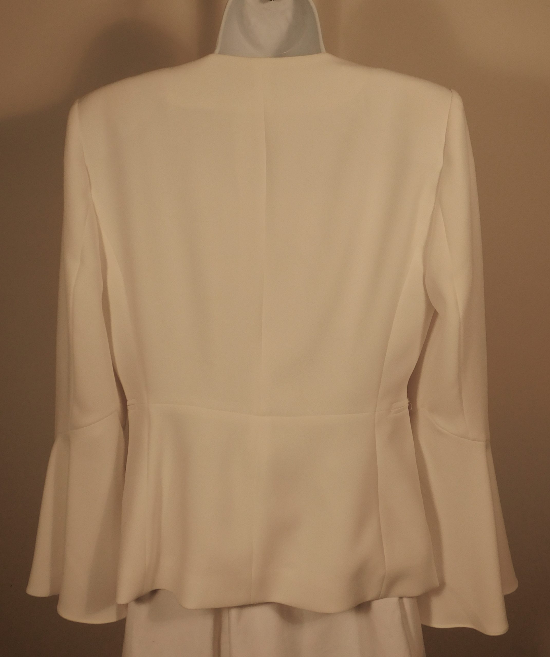 ZARA WOMAN Women's Ivory Crepe Bell Sleeve Blazer Sz M - Image 5