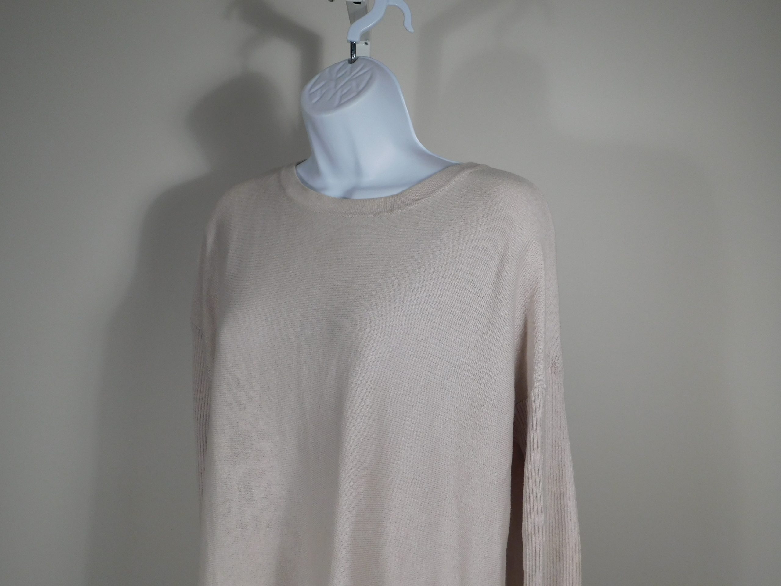 THE WHITE COMPANY LONDON Women's Oatmeal Split Back Long Sleeve Scoop Neck Merino Wool/Cotton Sweater Sz 4 ($98) - Image 3