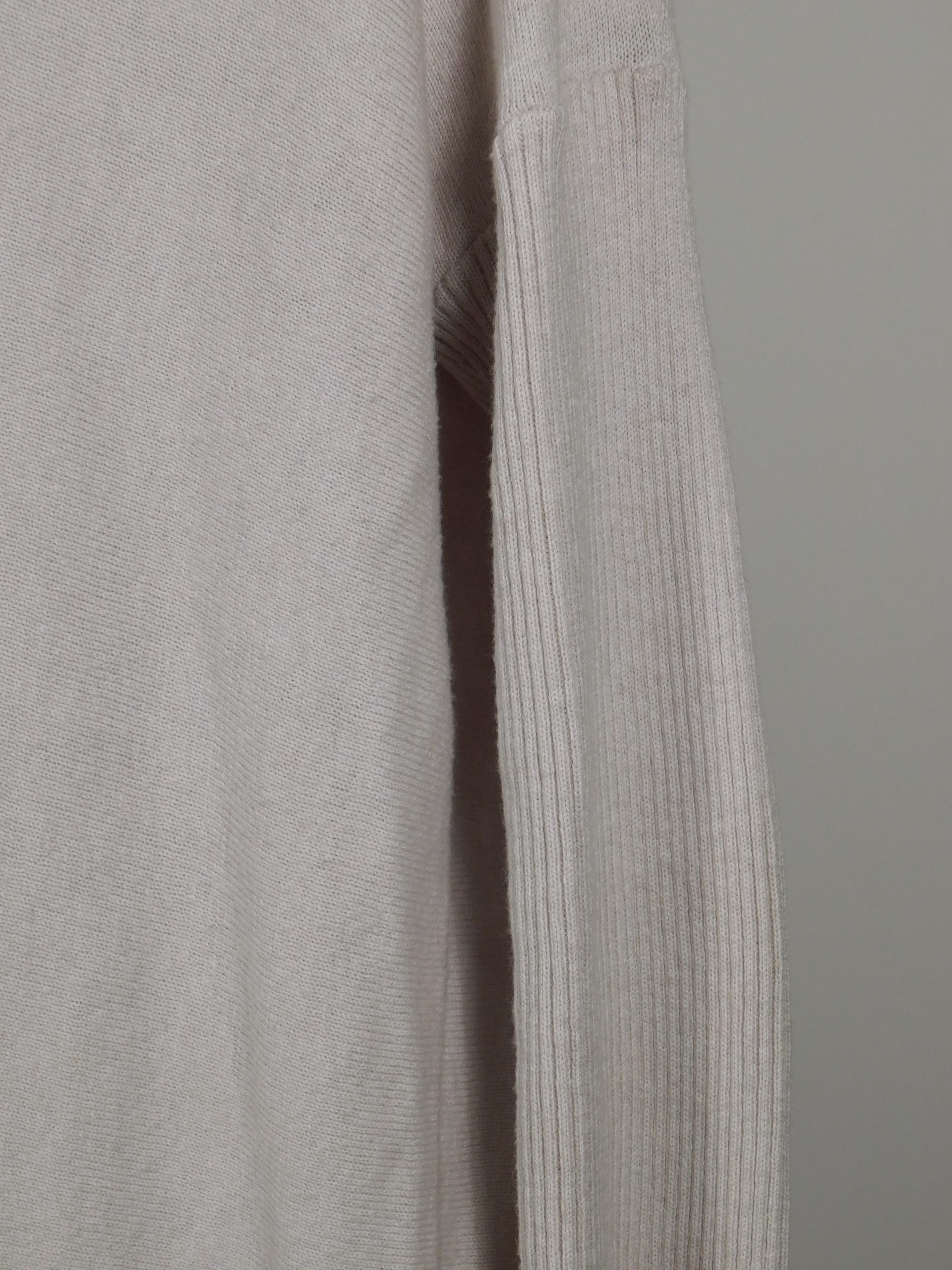 THE WHITE COMPANY LONDON Women's Oatmeal Split Back Long Sleeve Scoop Neck Merino Wool/Cotton Sweater Sz 4 ($98) - Image 4
