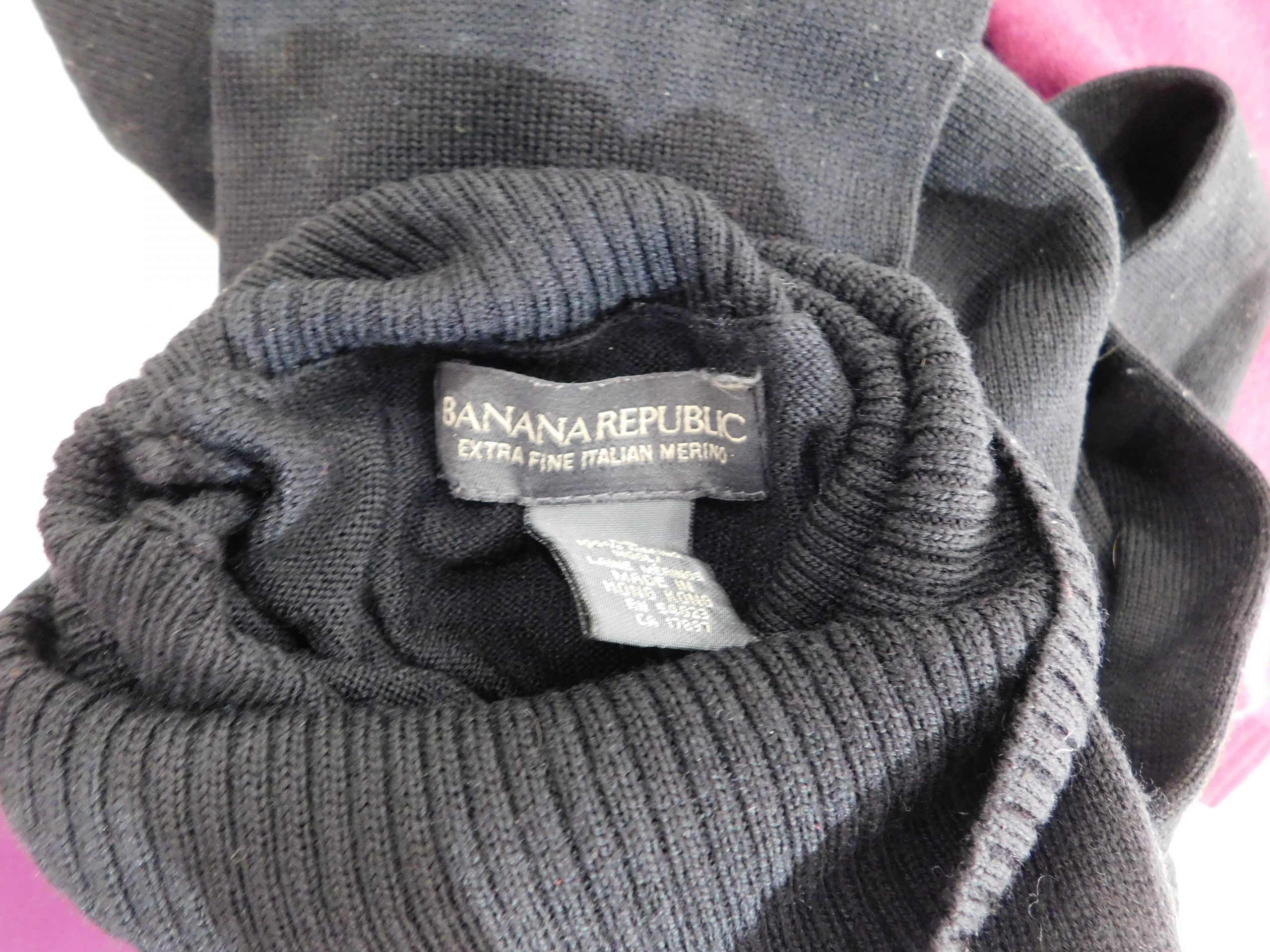 BANANA REPUBLIC Women's Black Merino Wool Turtleneck Sweater Sz XS - Image 6
