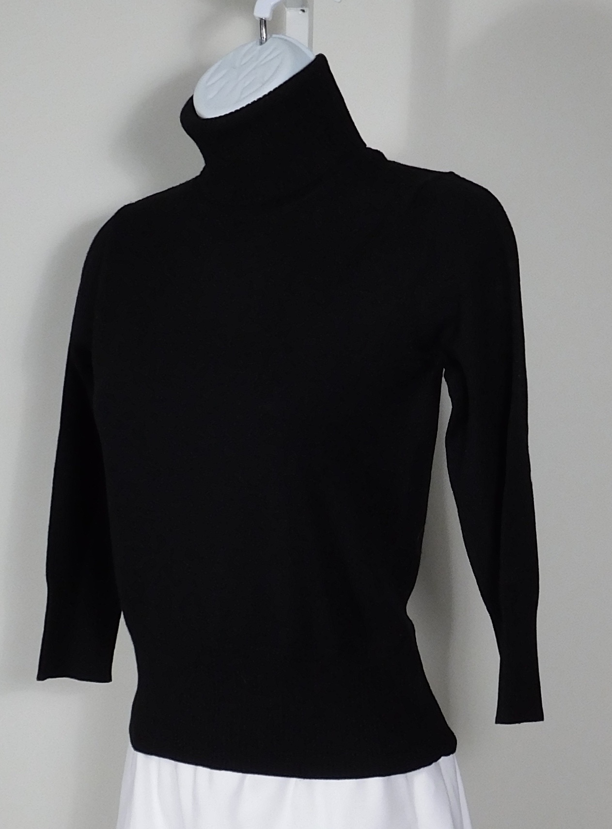 BANANA REPUBLIC Women's Black Merino Wool Turtleneck Sweater Sz XS