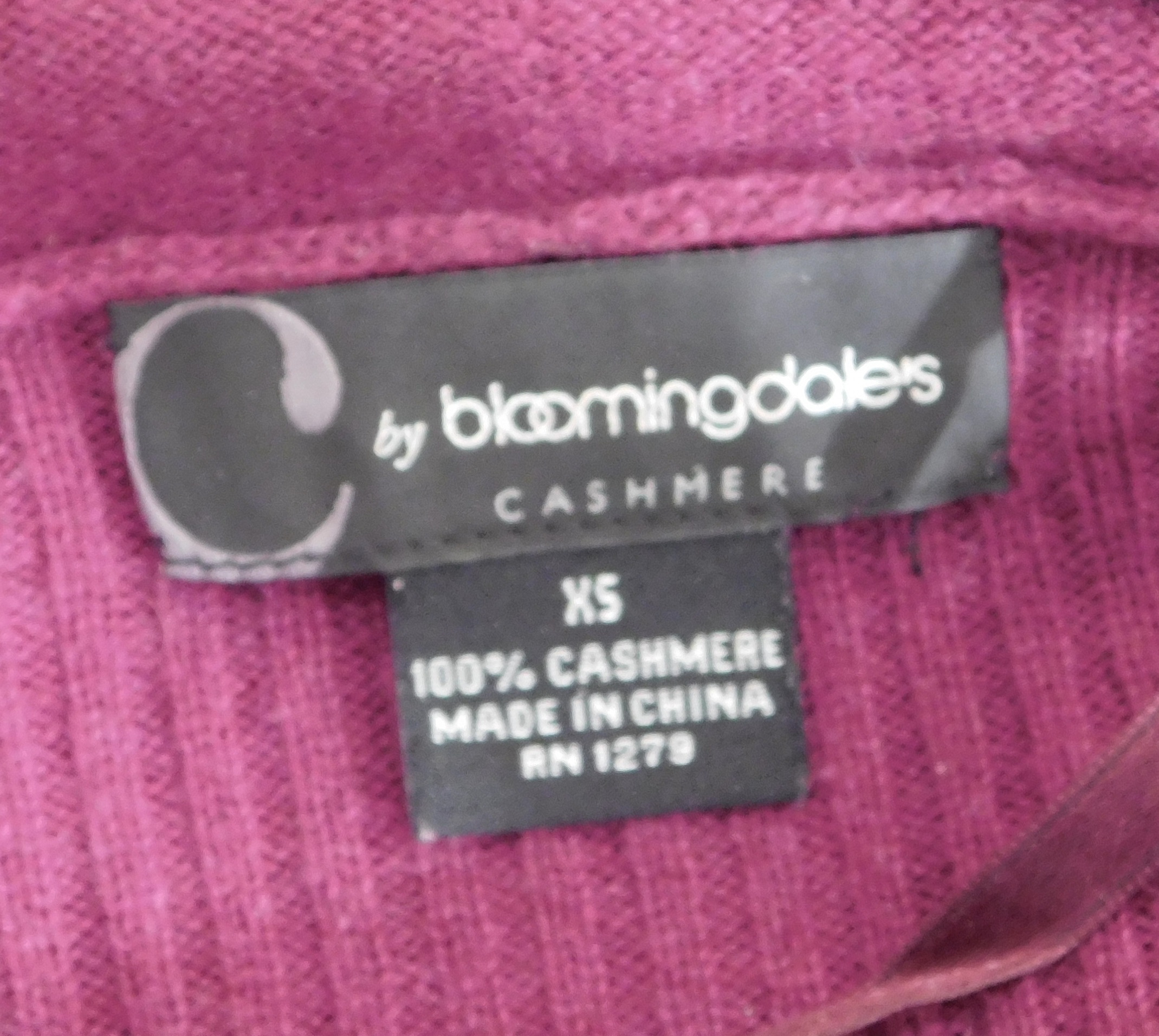 C BY BLOOMINGDALES CASHMERE Women's Magenta Cashmere Cardigan Sweater Sz XS - Image 7