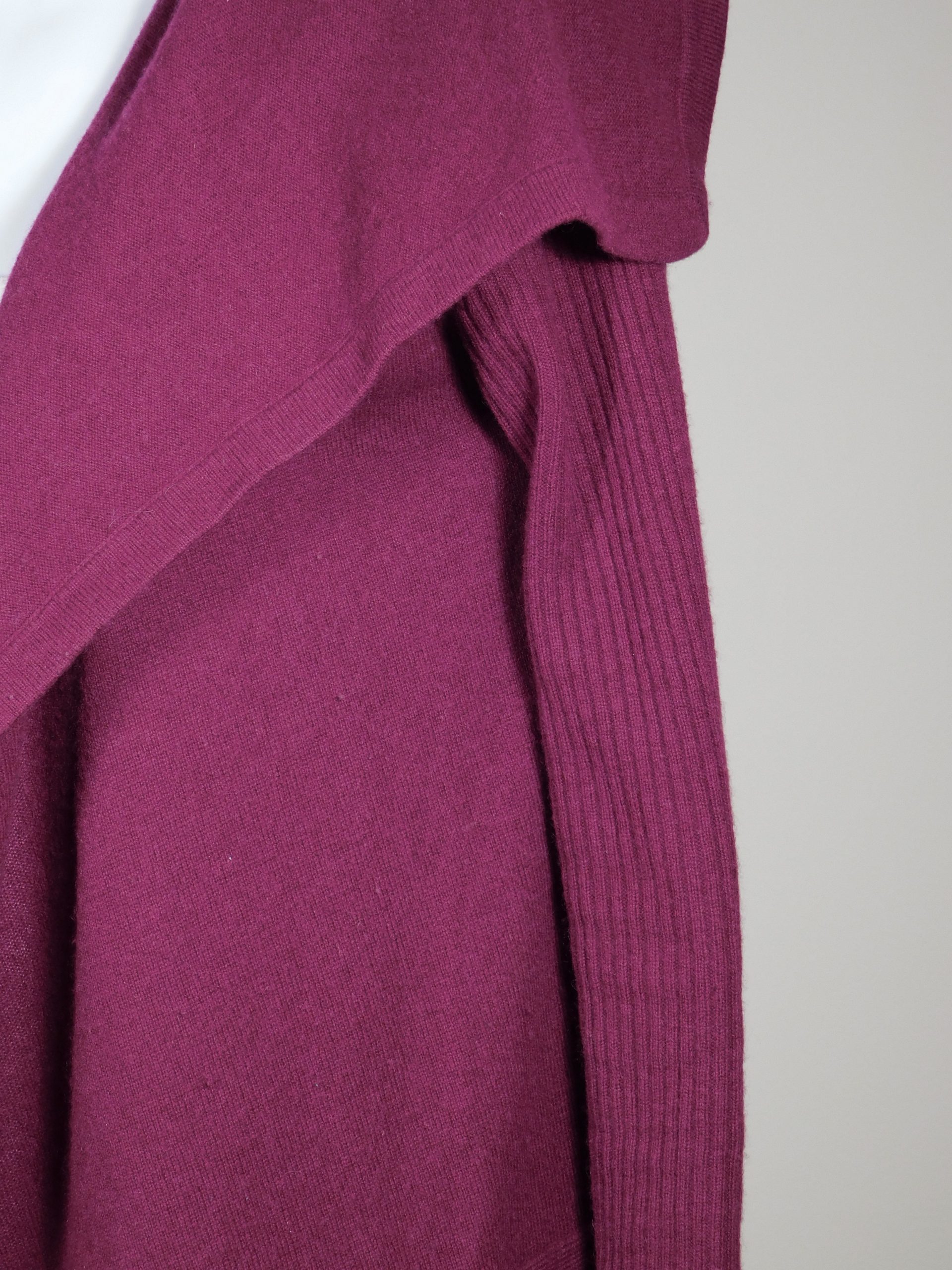 C BY BLOOMINGDALES CASHMERE Women's Magenta Cashmere Cardigan Sweater Sz XS - Image 4