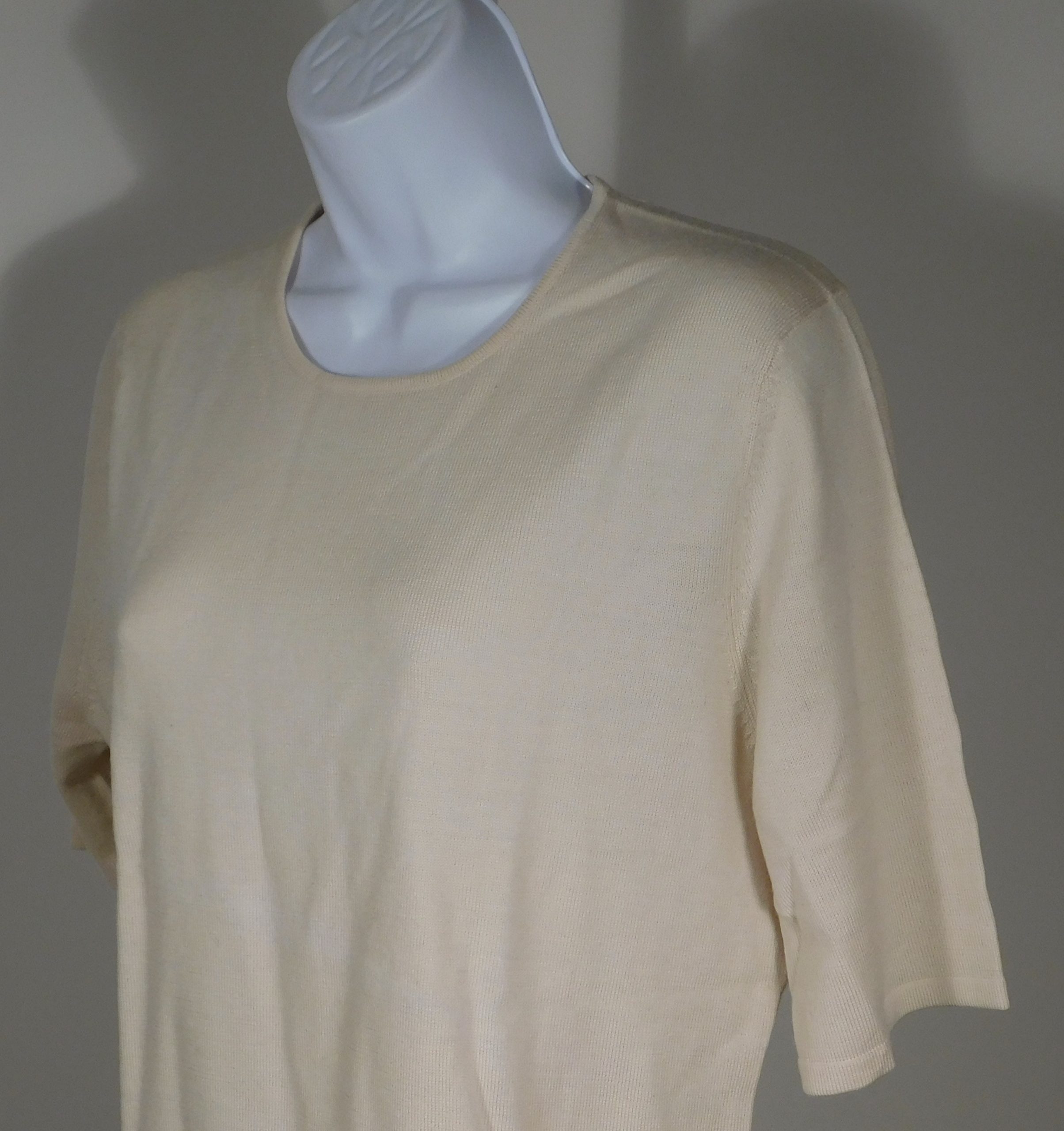 J MCLAUGHLIN Women's Beige Soft Merino Wool Short Sleeve Sweater Sz L - Image 3