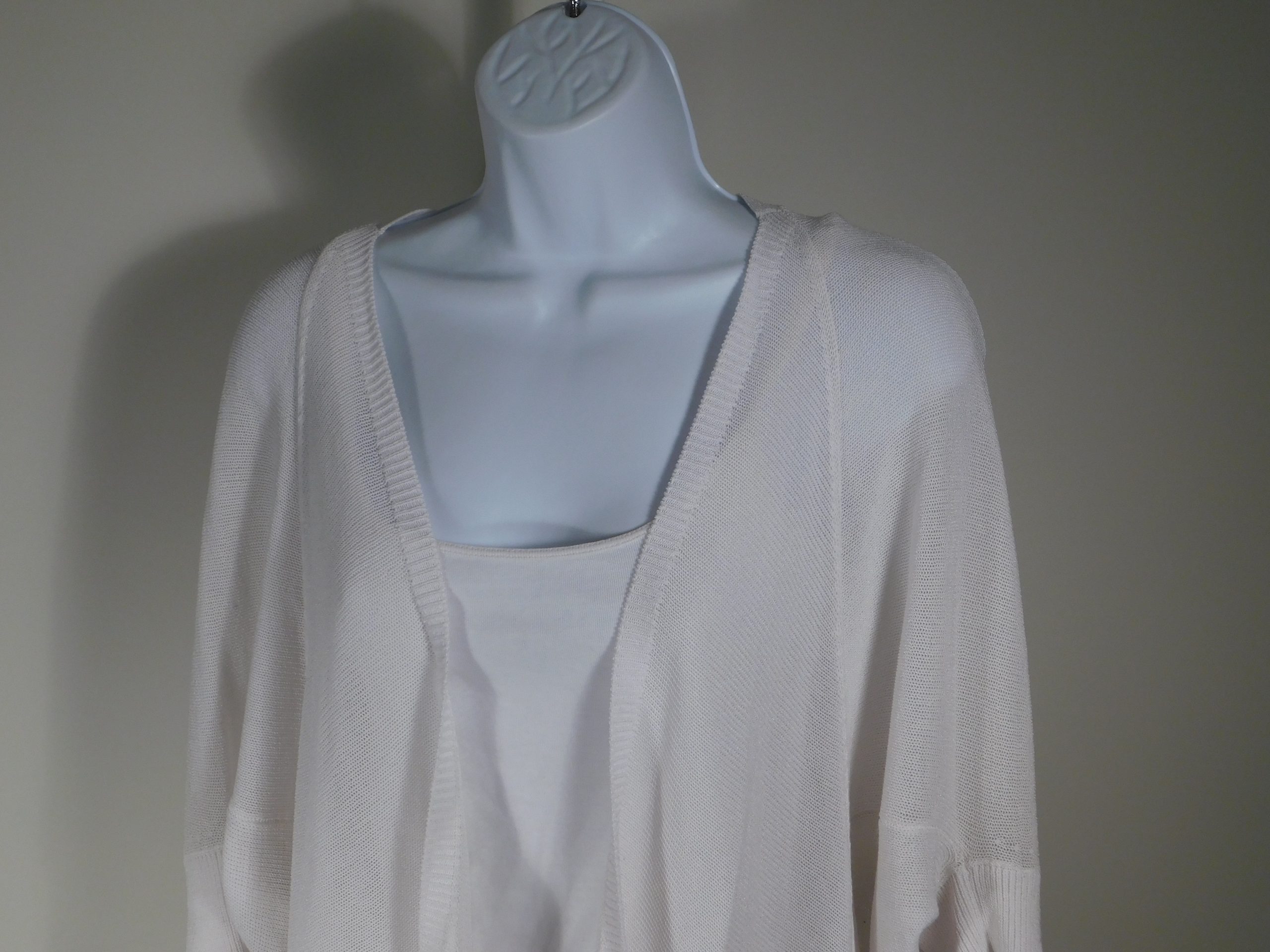 CLUB MONACO Women's Ivory Short Sleeve Thin Knit Cardigan Sweater Sz XS/P - Image 3