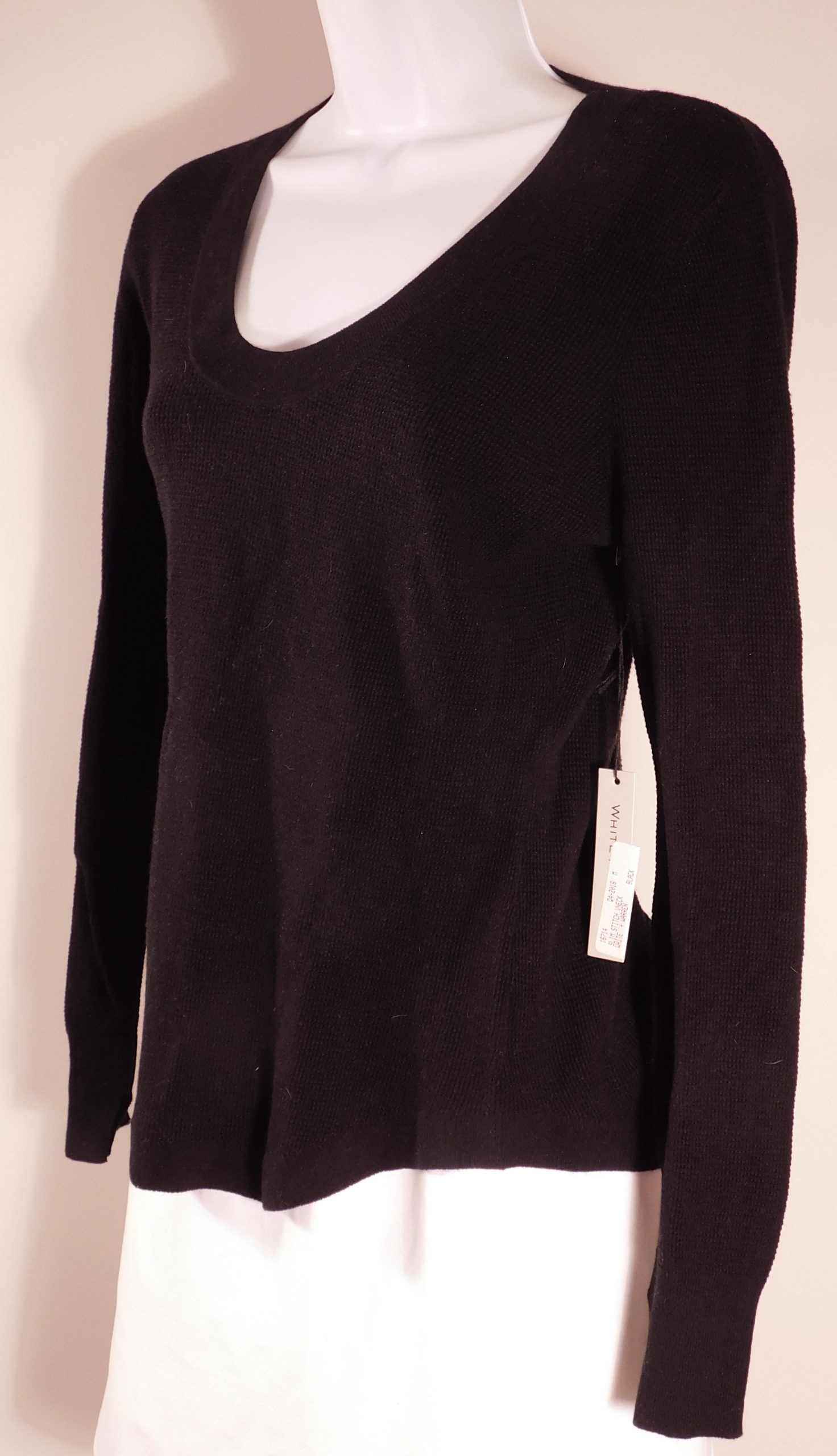 WHITE + WARREN NWT Women's Black Cotton Stretch Waffle Slim Stitch V-Neck Sweater Sz M ($176)