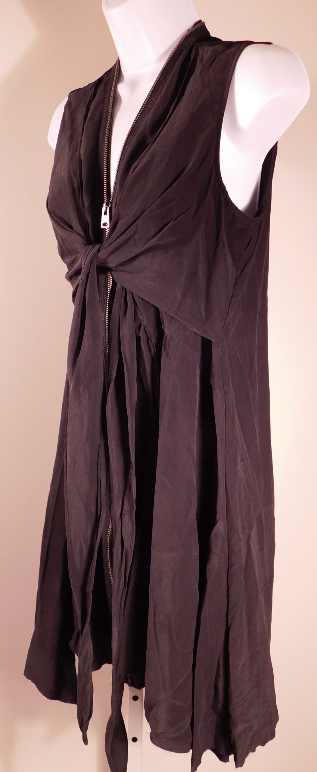 AllSAINTS Women's Black Silk V-Neck Sleeveless Zipper Dress Sz 6 ($305) - Image 2