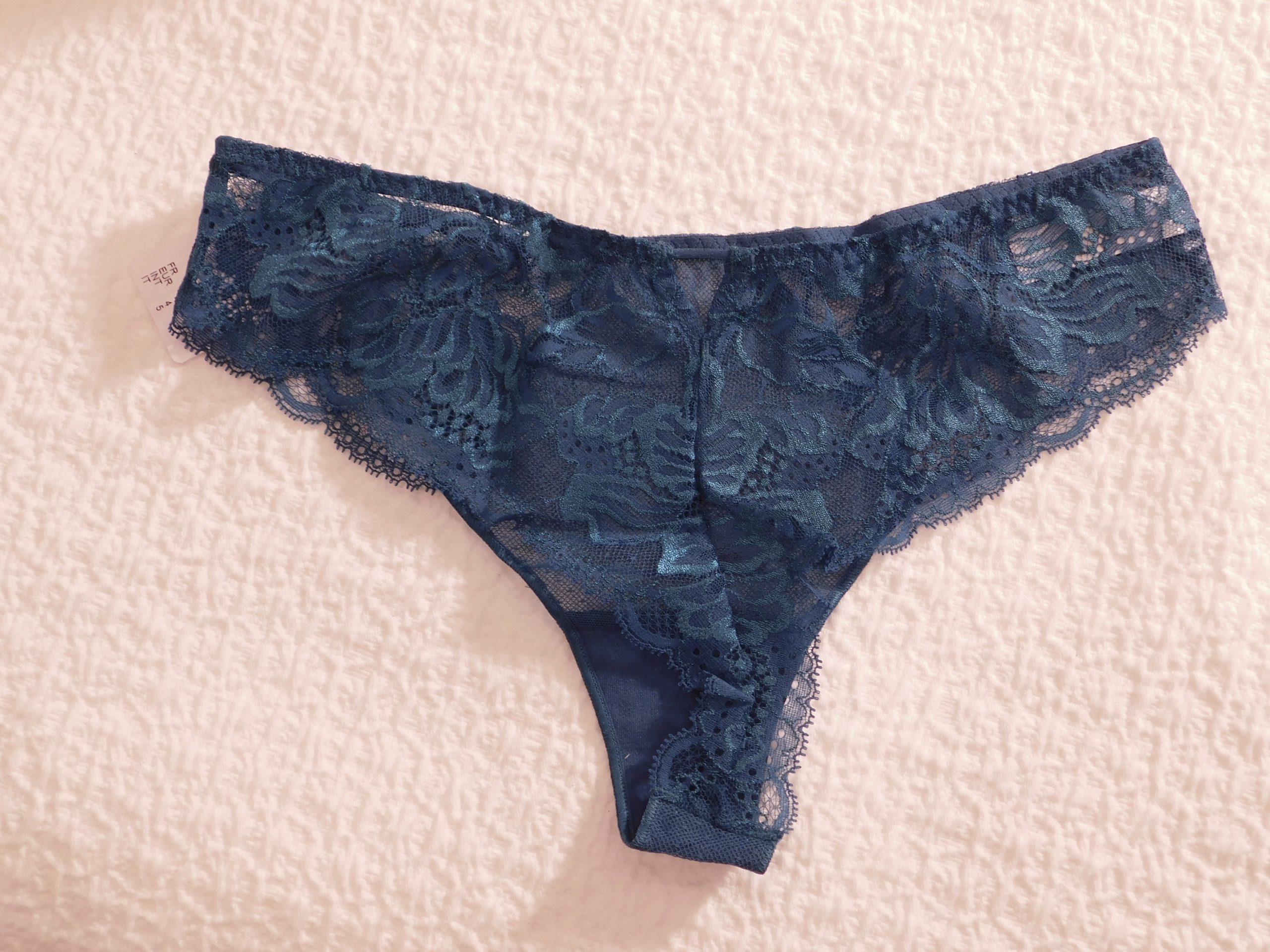 SIMONE PERELE NWT Women's Baltic Blue Promesse Lace Tanga Panty Sz 4 ($50)