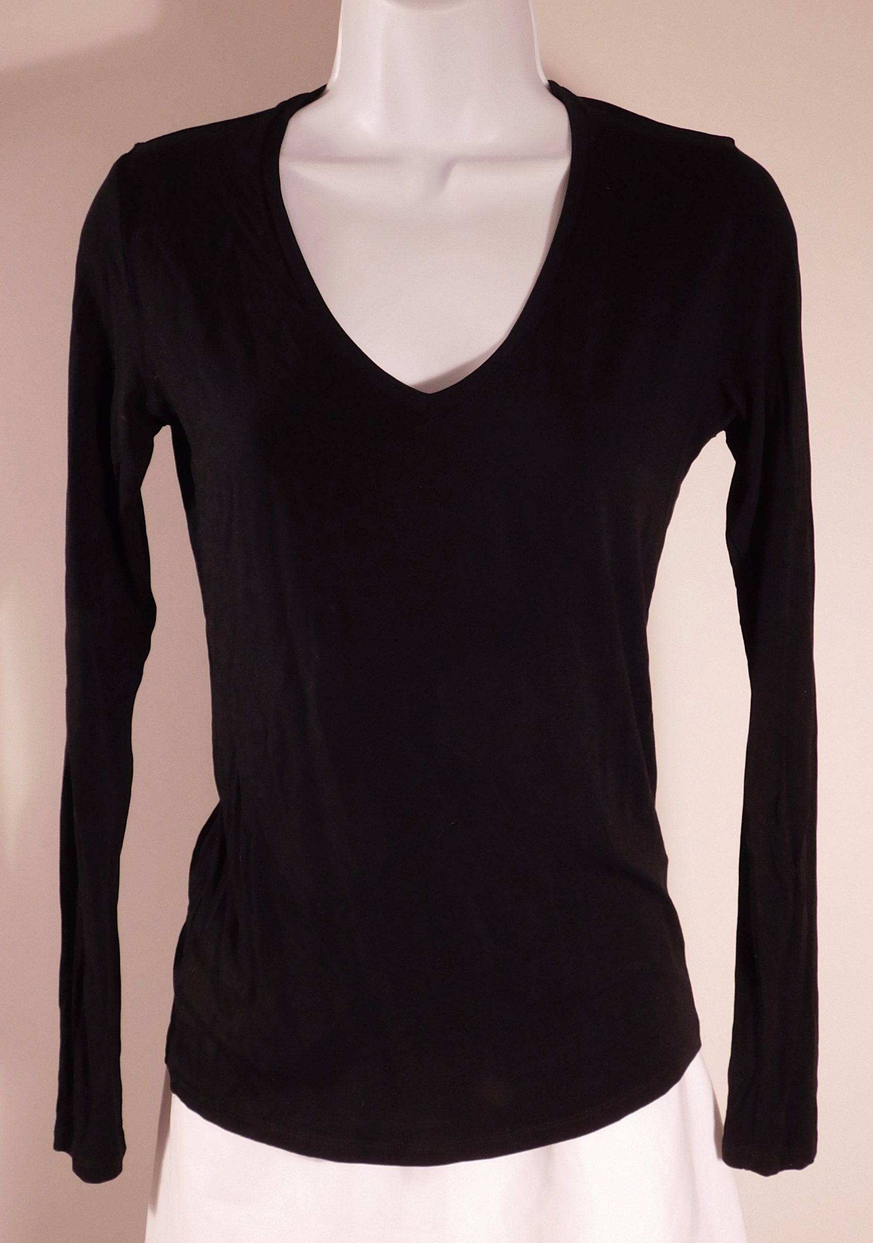 MAJESTIC FILATURES Women's Black "Superwashed" "Soft Touch" Long Sleeve V-Neck Deluxe T-Shirt Top Sz 3 - Image 4
