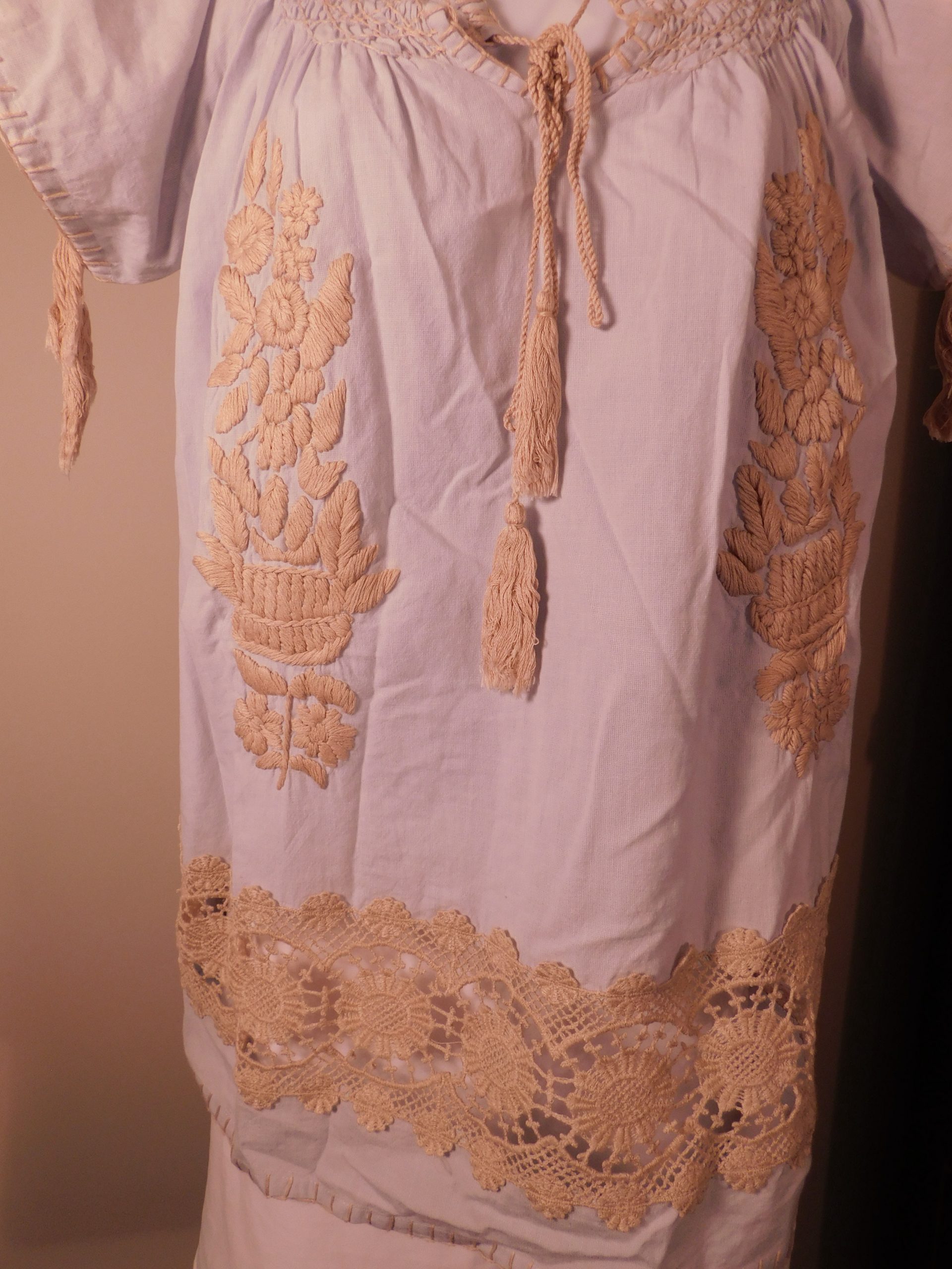 ROSE AND ROSE Women's Blue Embroidered Cotton Crochet Trim Short Sleeve Tunic Blouse Sz S ($298) - Image 6