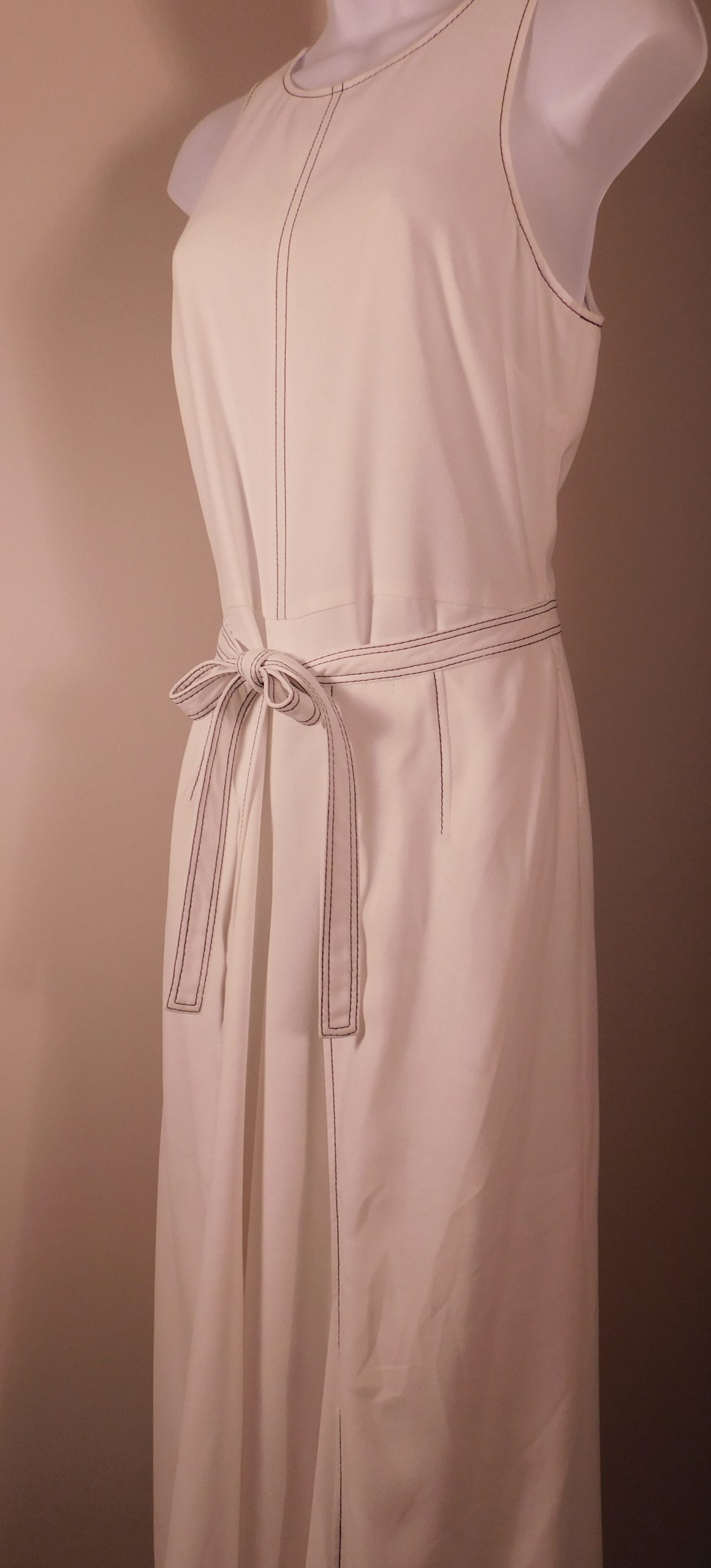 JOIE Women's White W Black Top Stitching Sleeveless Scoop Neck Belted Wide Cropped Leg Jump Suit Sz 6 ($348) - Image 4