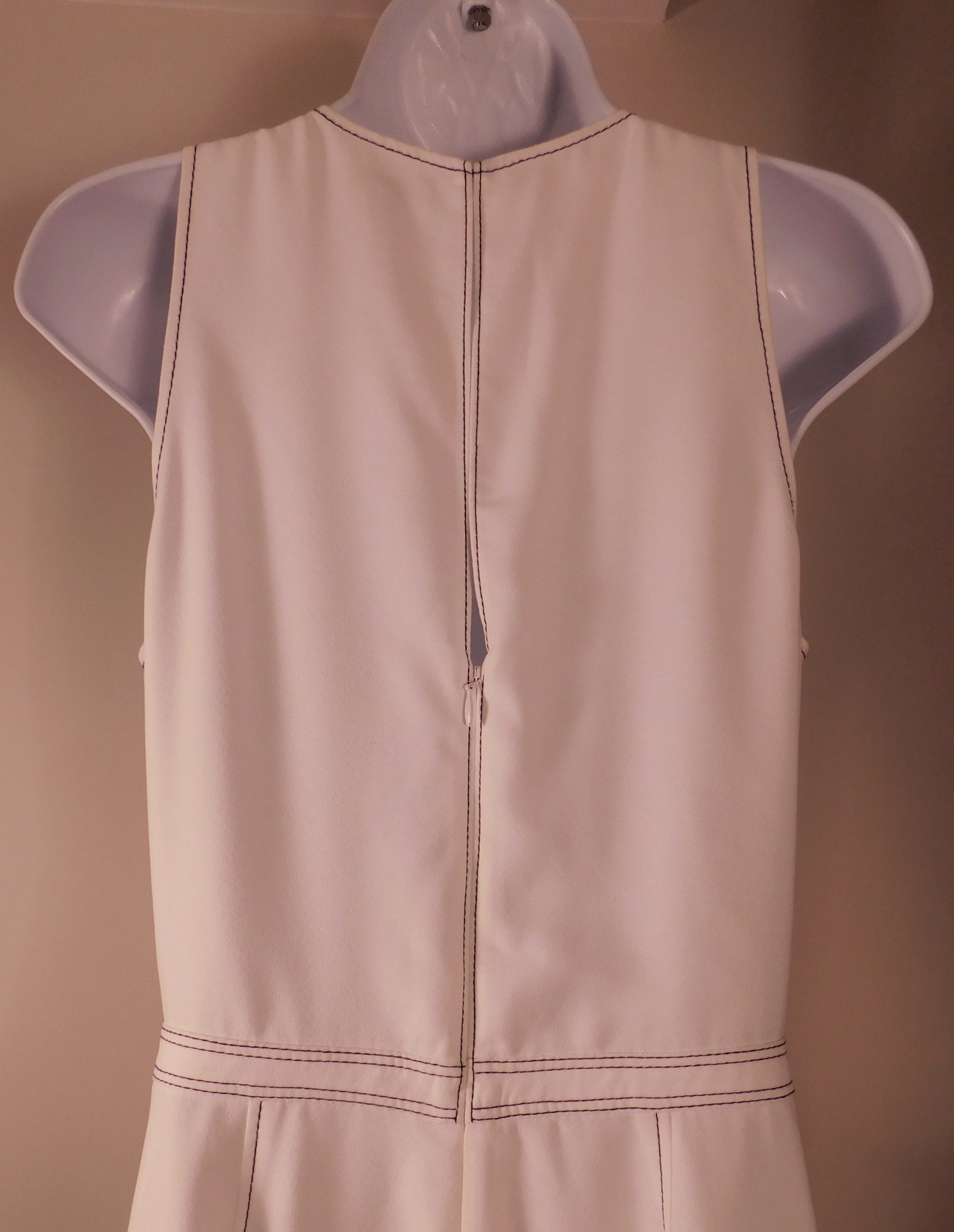 JOIE Women's White W Black Top Stitching Sleeveless Scoop Neck Belted Wide Cropped Leg Jump Suit Sz 6 ($348) - Image 7