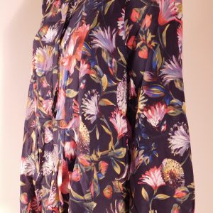 J CREW Women's Black Red Green Yellow Floral Print 5 Button Pleat Front Long Sleeved Silk Blouse Sz M