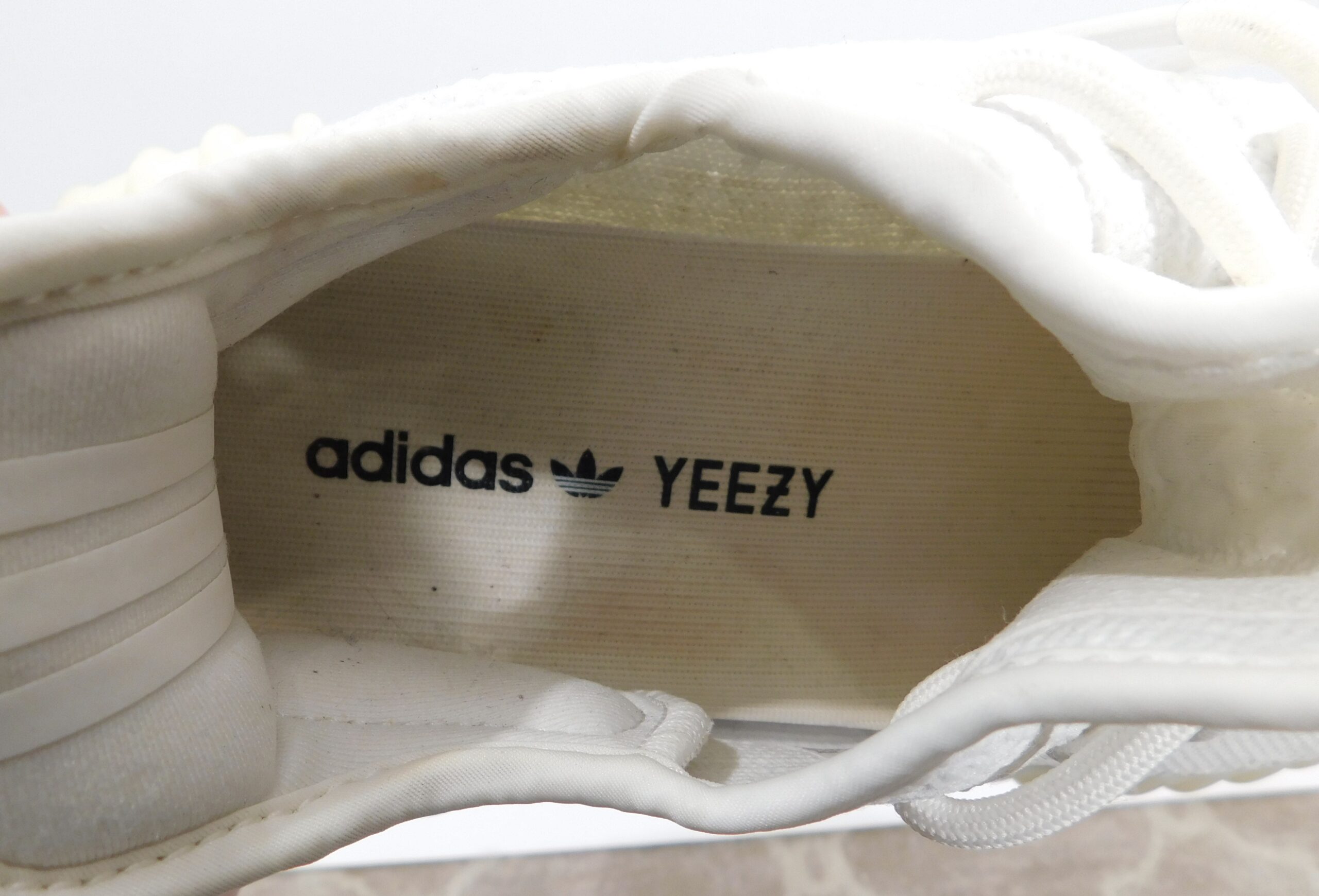 ADIDAS YEEZY BOOST 350 V2 Men's Cream White / Triple White Sneaker Sz 8 ($379) - Image 10