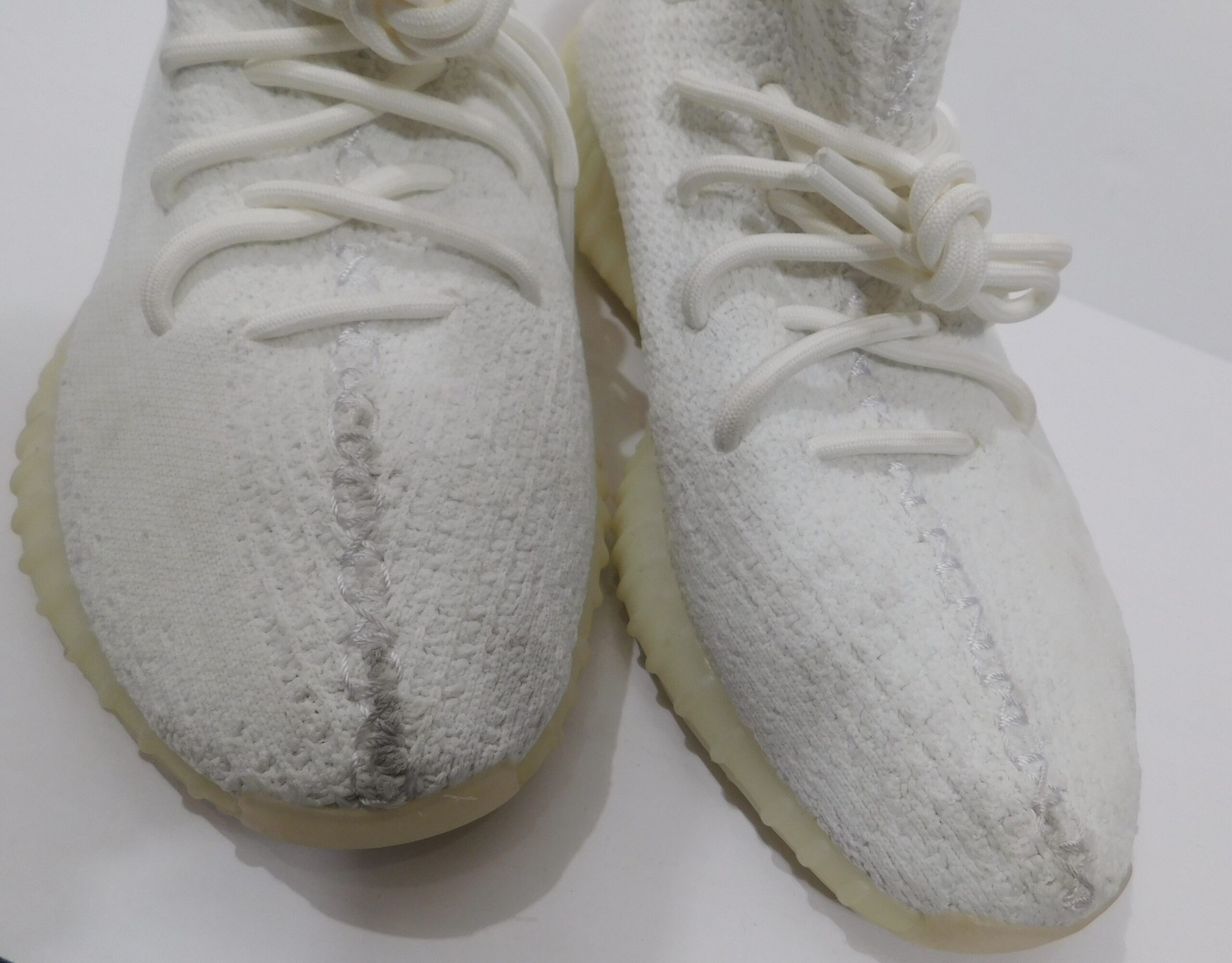 ADIDAS YEEZY BOOST 350 V2 Men's Cream White / Triple White Sneaker Sz 8 ($379) - Image 4