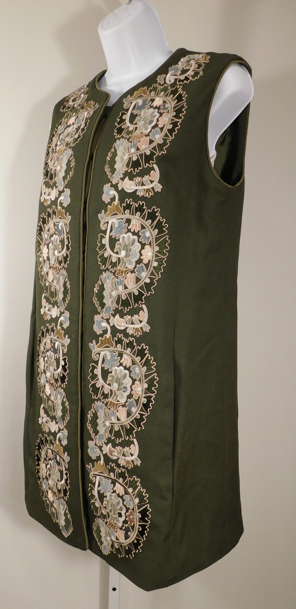 VILSHENKO Women's Green Embroidered Sleeveless Aerin Wool Waistcoat Coat Sz 10 (US6) ($1700)