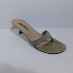 MANOLO BLAHNIK Women's Green Animal Print Thong Kitten Heel Sandals Shoe Sz 38.5 ($600)