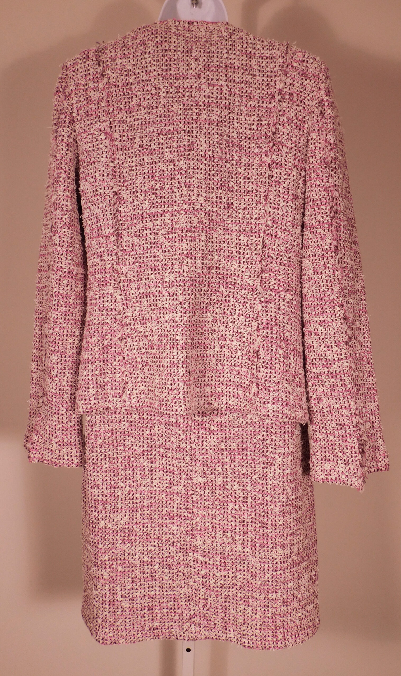 ST JOHN Women's Pink Boucle Sleeveless Dress and Blazer Suit Dress Sz 6 ($3490) - Image 10
