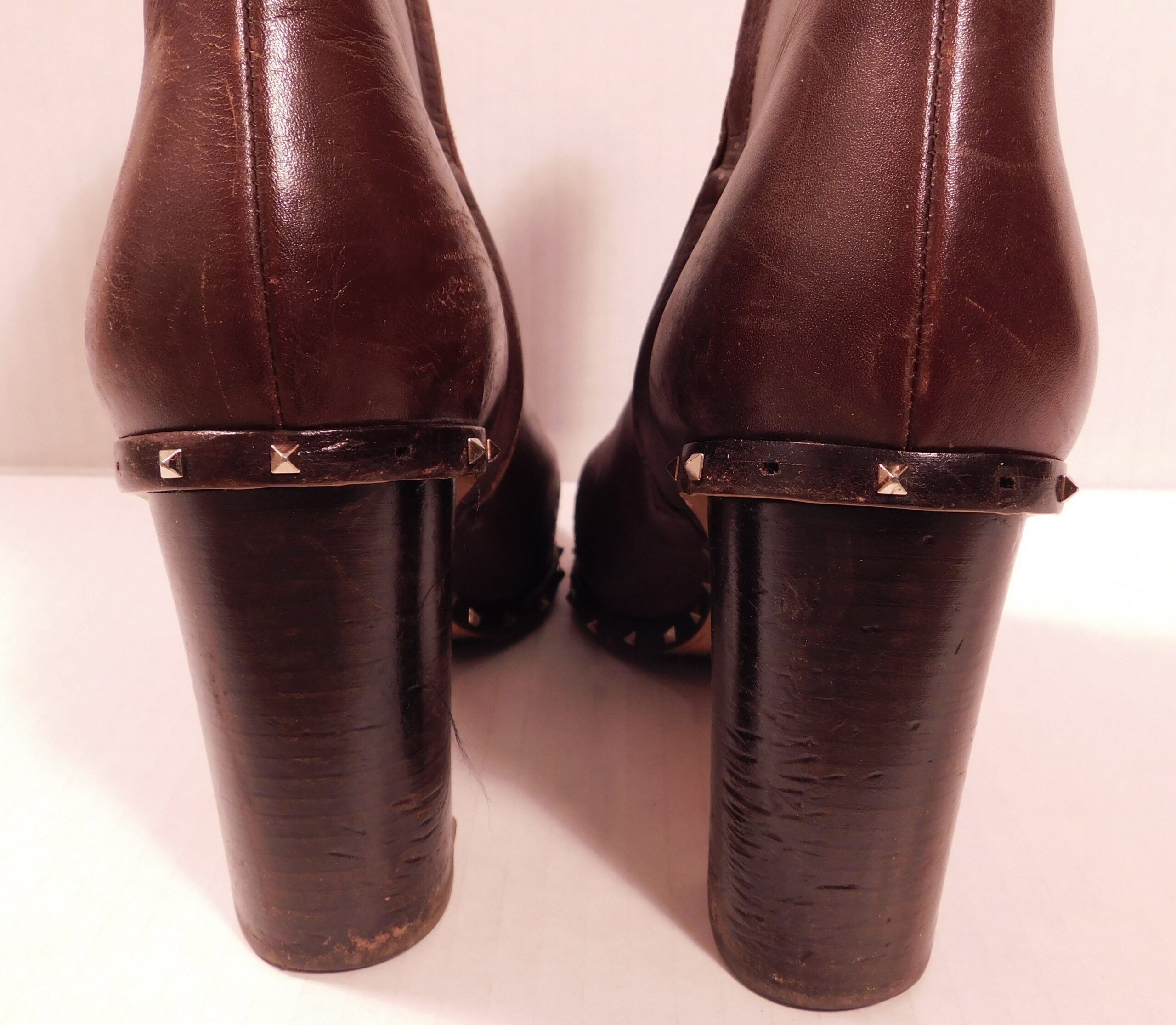 VALENTINO GARAVANI Women's Brown Rockstud Leather Ankle Boots Sz 39 ($1295) - Image 7