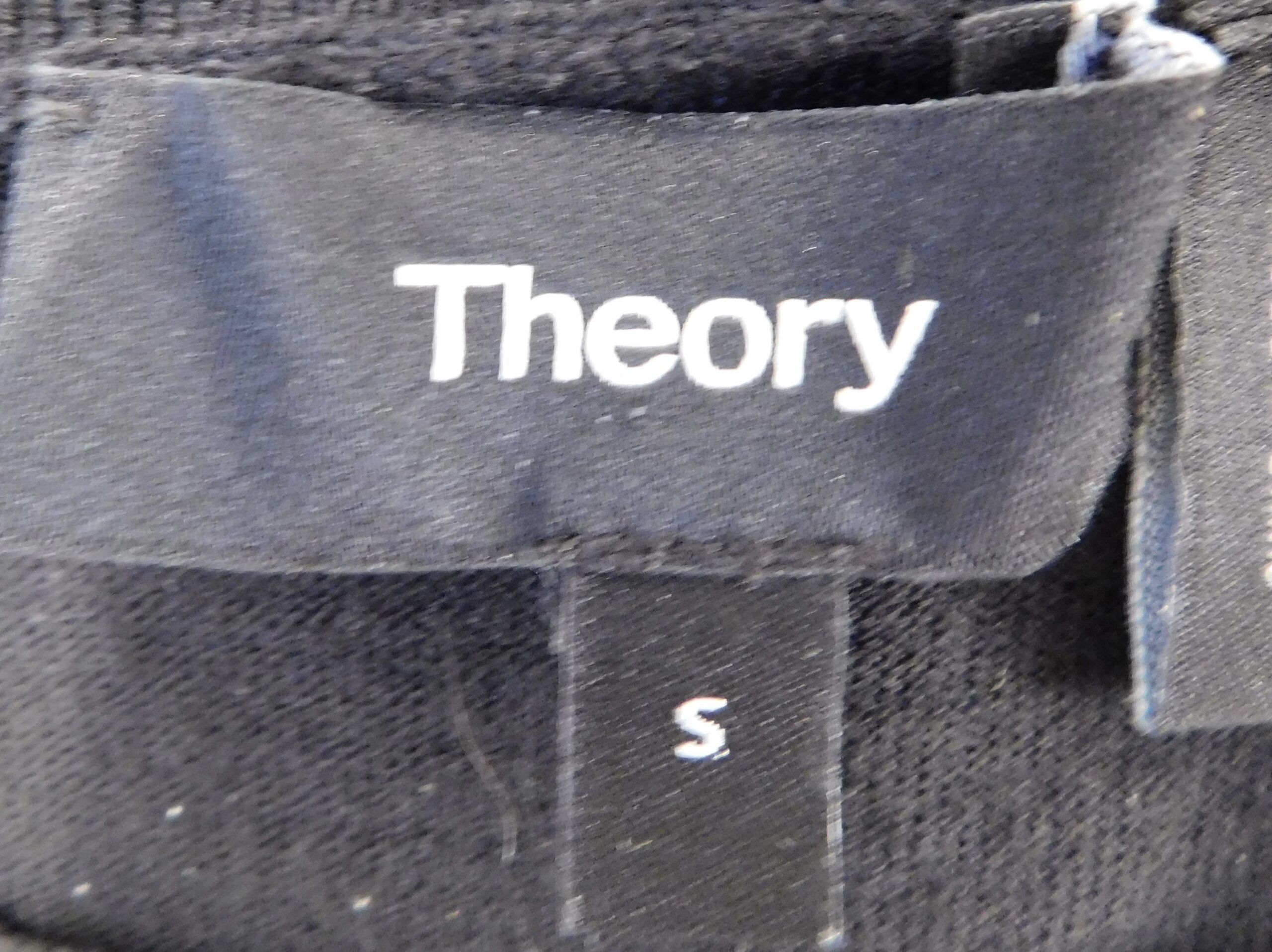 THEORY Women's Black Soft Wool Thin Knit Long Sleeve Crew Neck Sweater Sz S ($200) - Image 5