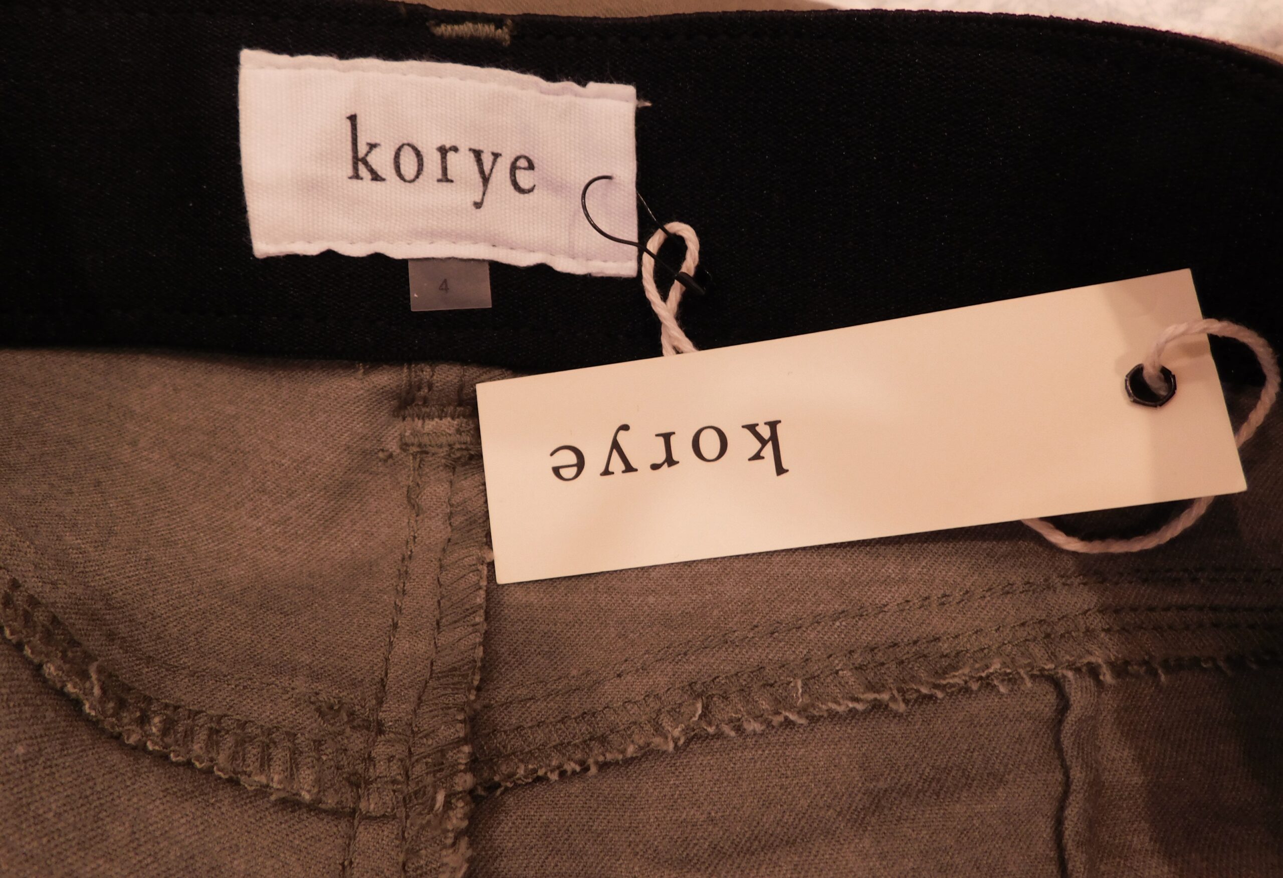KORYE NWT Women's Army Green 5 Pocket Flat Front Cotton Stretch Straight Leg Pant Sz 4 - Image 7
