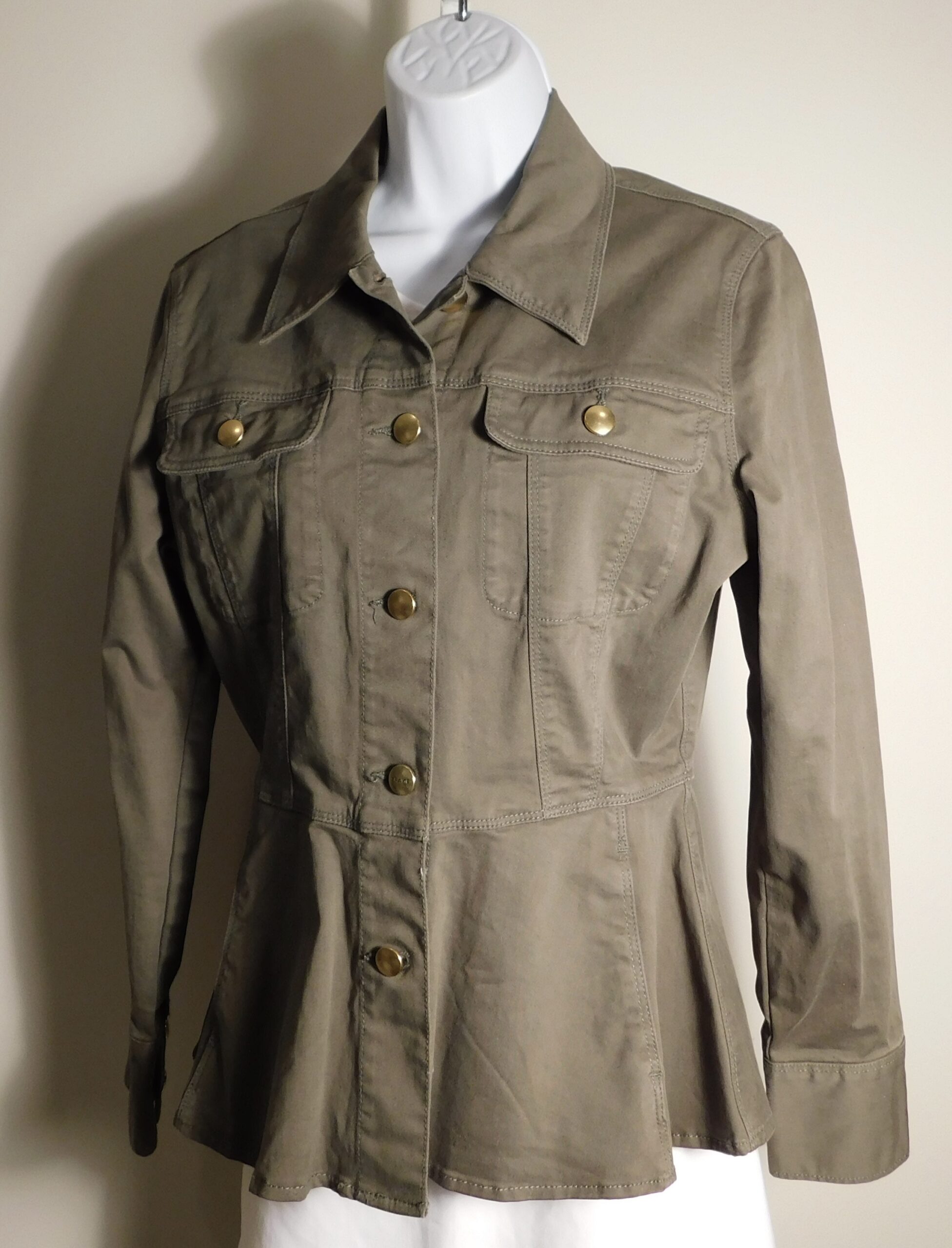 FRAME Women's Army Green Denim Button Front Peplum Jacket Sz M ($350) - Image 3