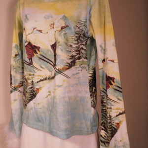 MOUNTAIN CHALET Vintage Collection NWOT Women's Multi Ski Graphic Boa Trim Long Sleeve Scoop Neck T-Shirt Blouse Sz M