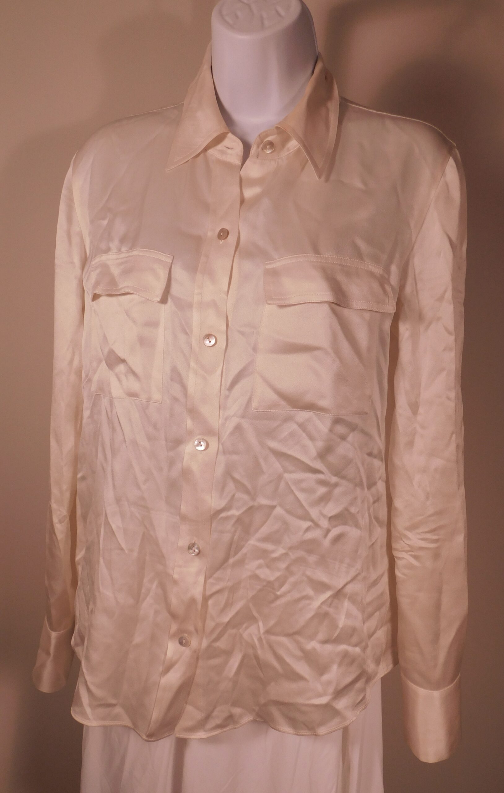 VINCE Women's Ivory Long Sleeve Button Front Silk Blouse Sz S - Image 4
