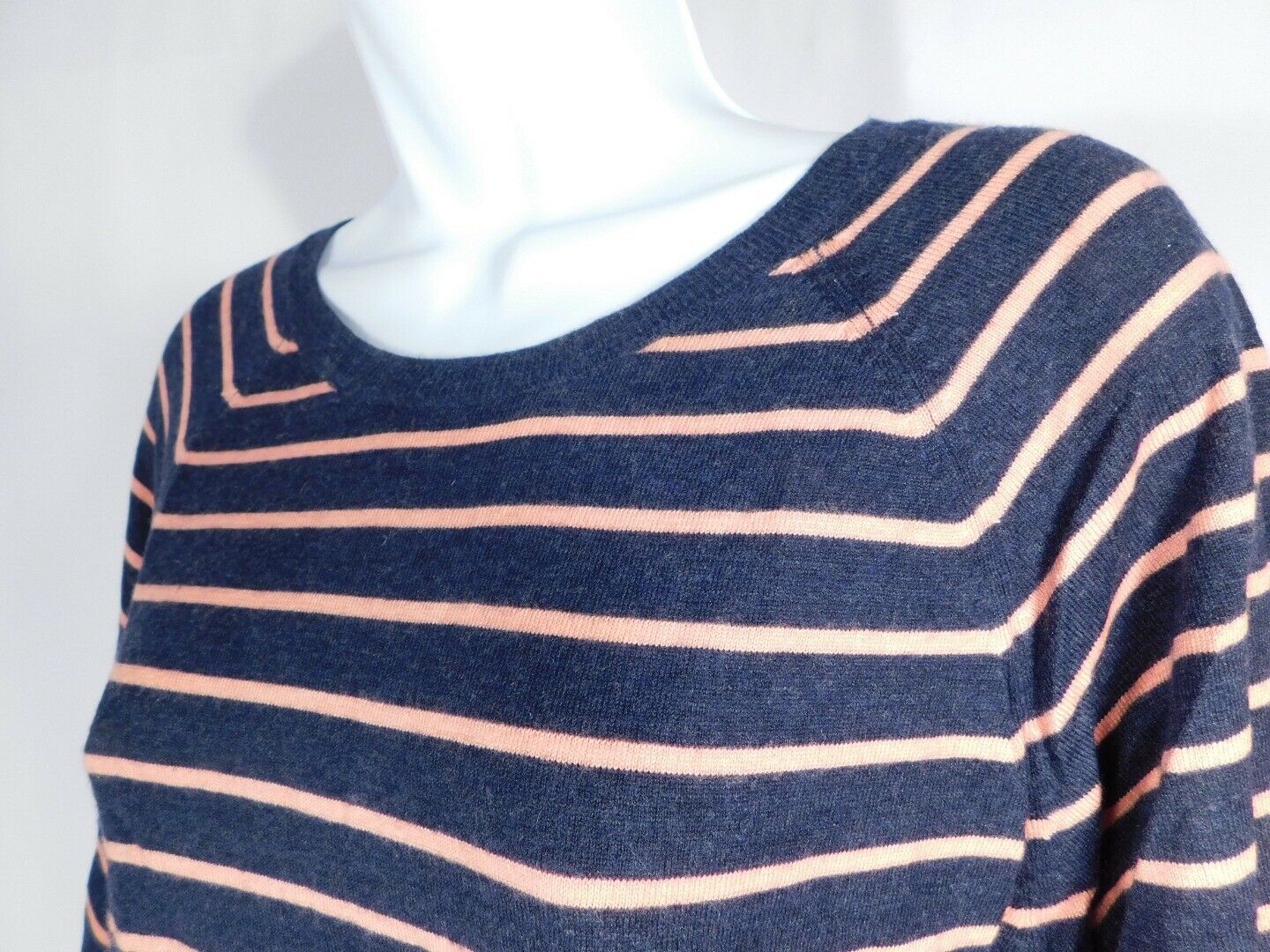 JOIE Women's Navy & Salmon Striped Raglan Sleeve Sweater Sz S - Image 4