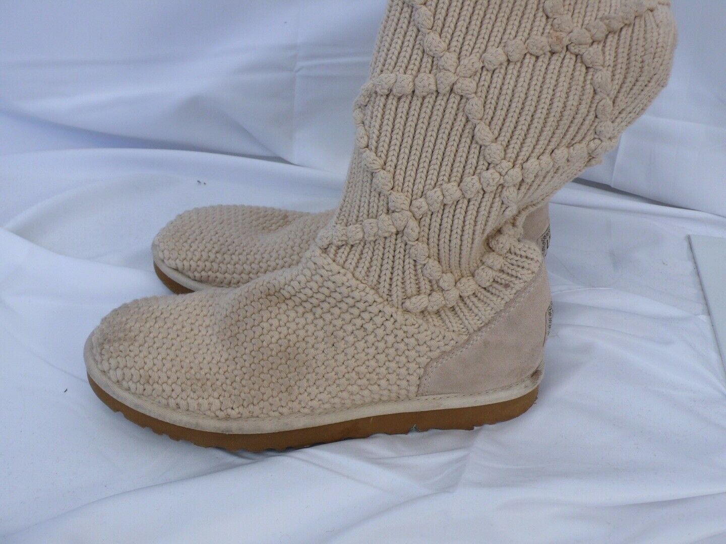 UGG AUSTRALIA Women's Creme Argyle Sweater Knit Classic Boots Sz 9M - Image 4