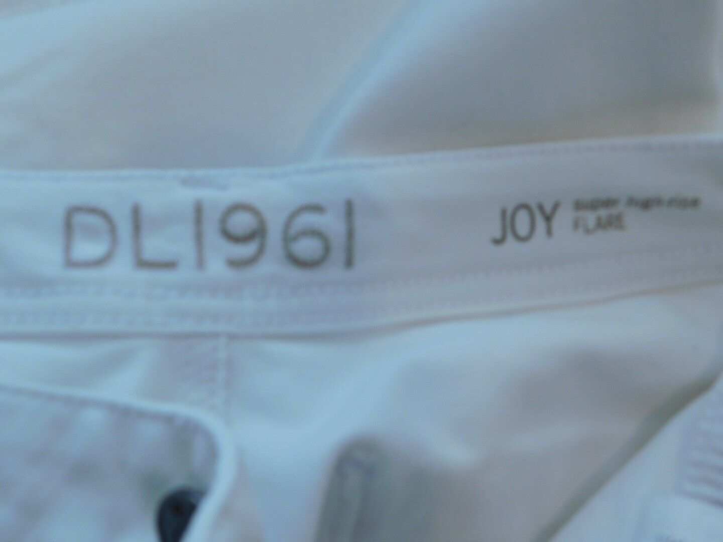 DL1961 Women's White Denim "Joy Super High-Rise Flare" 5 Pocket Jean Sz 28 - Image 8