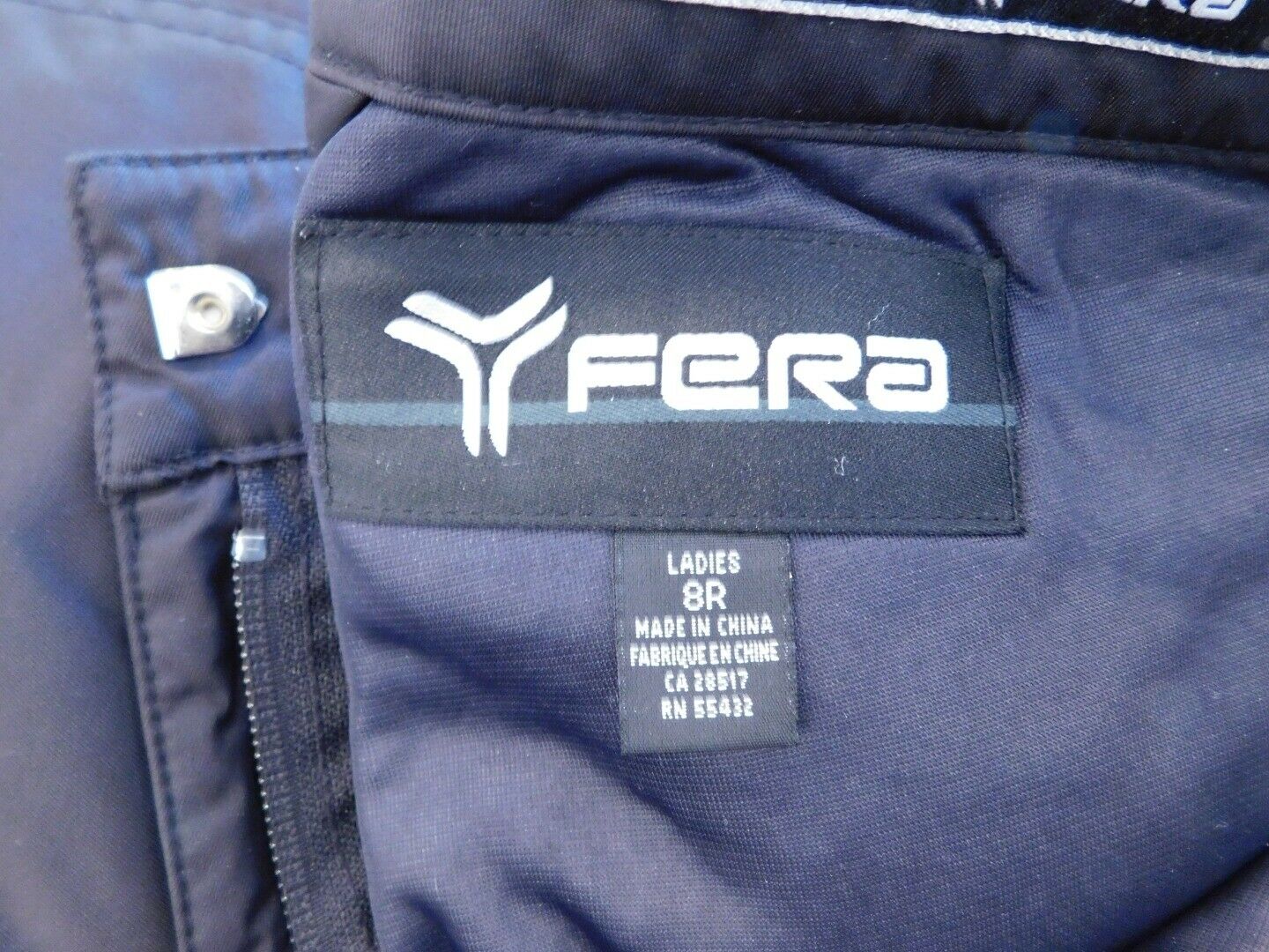 FERA Women's Black Insulated Snow Ski Pants Sz 8R ($190) - Image 9