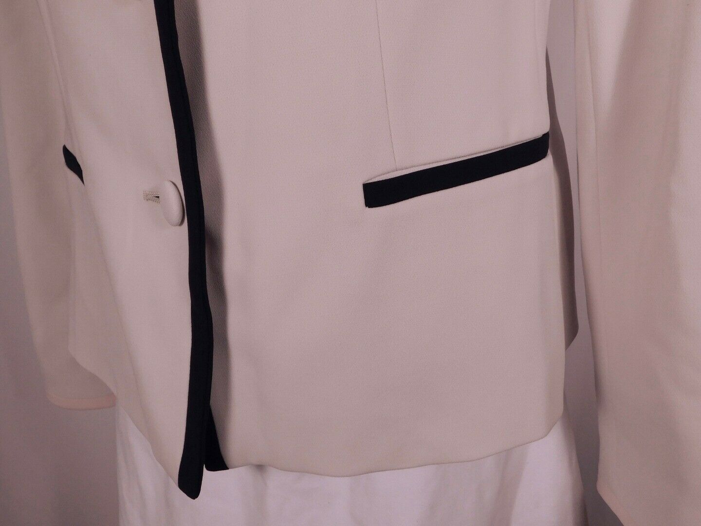 MAX MARA Women's Ivory W Navy & Blush Trim 2 Button Blazer Jacket Sz 6 - Image 3
