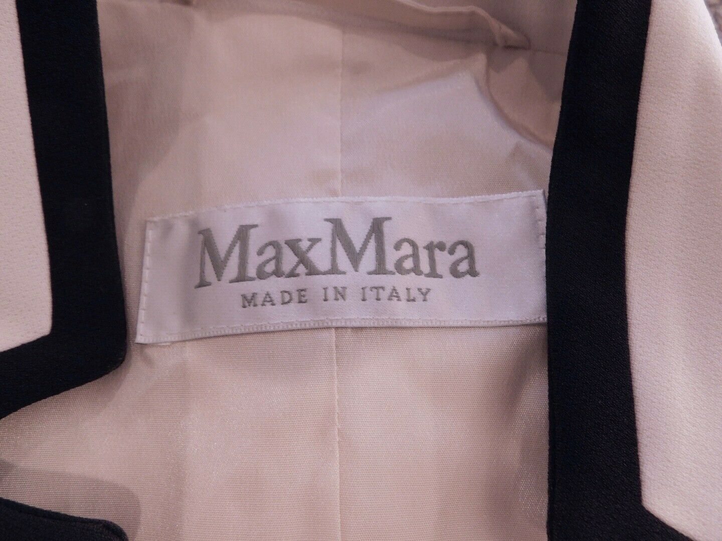 MAX MARA Women's Ivory W Navy & Blush Trim 2 Button Blazer Jacket Sz 6 - Image 7