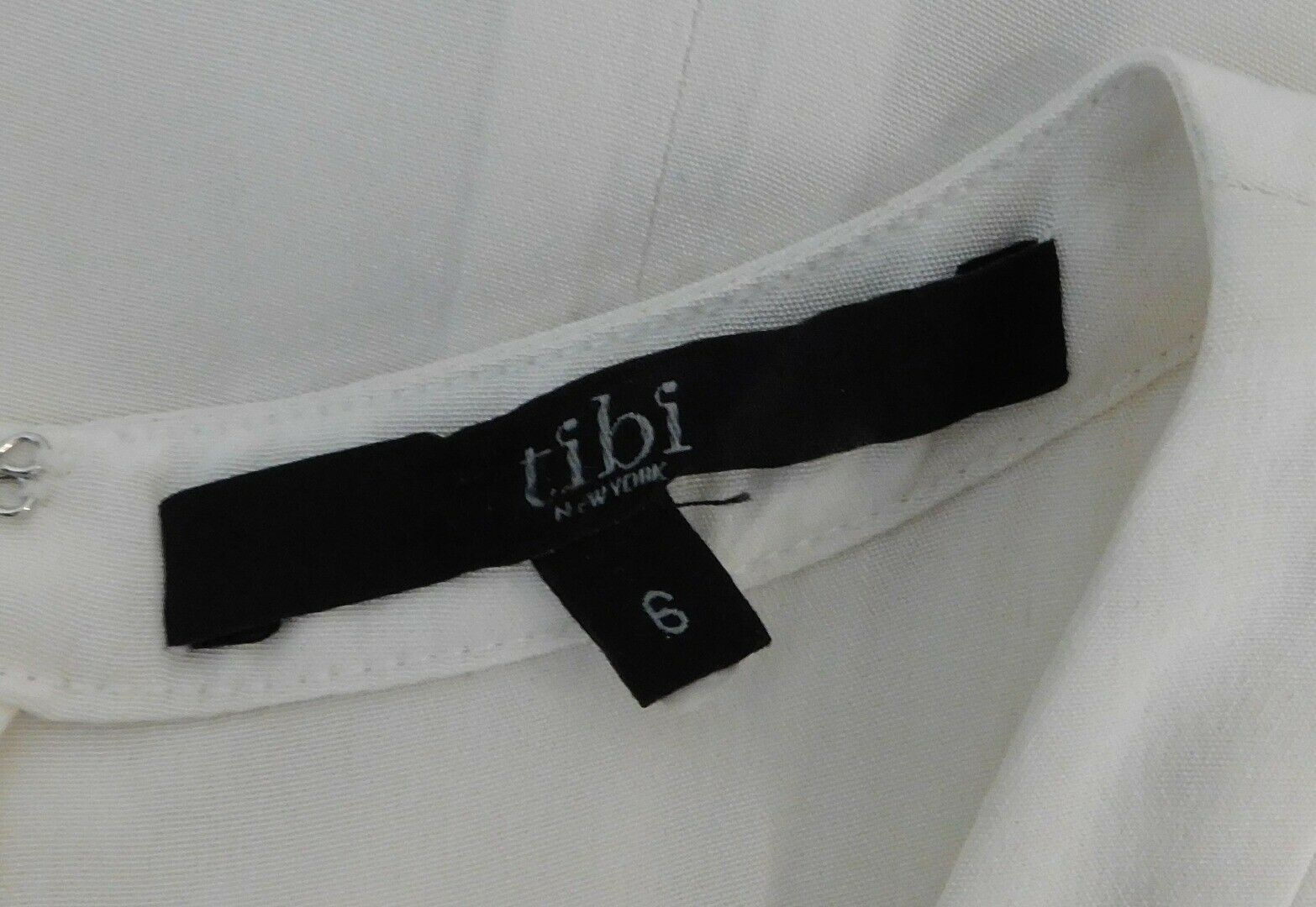 TIBI Women's Ivory Silk Sleeveless V-Neck Blouse Sz 6 - Image 6