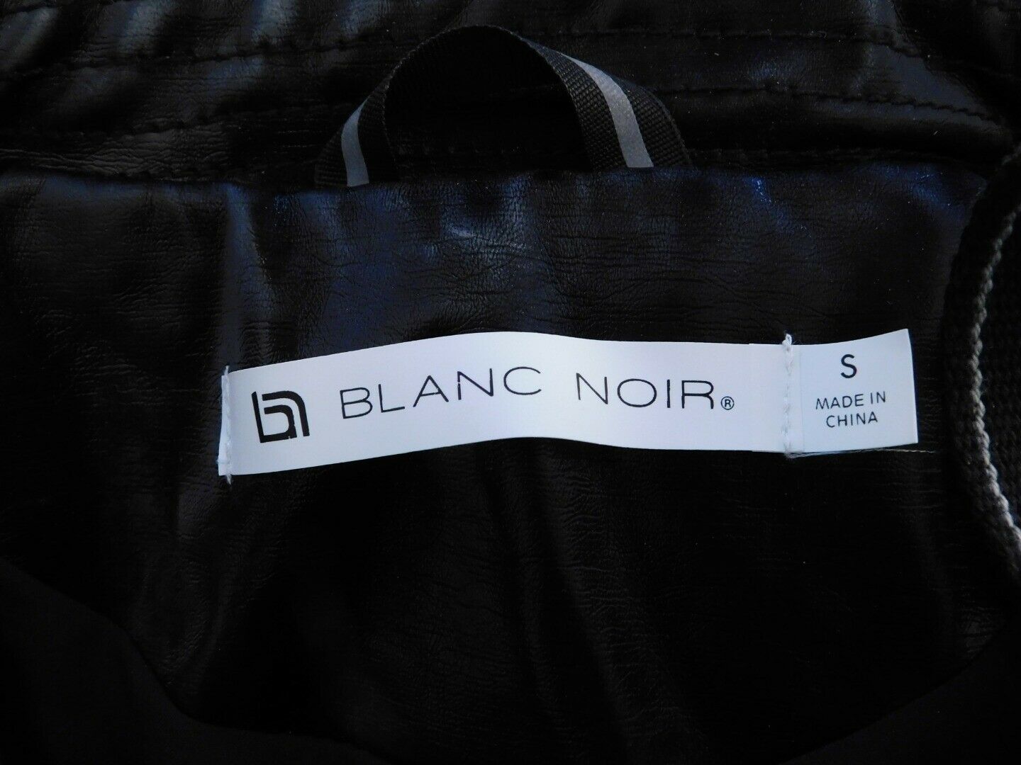 BLANC NOIR Women's Black Faux Leather Motorcycle Jacket Sz S - Image 8