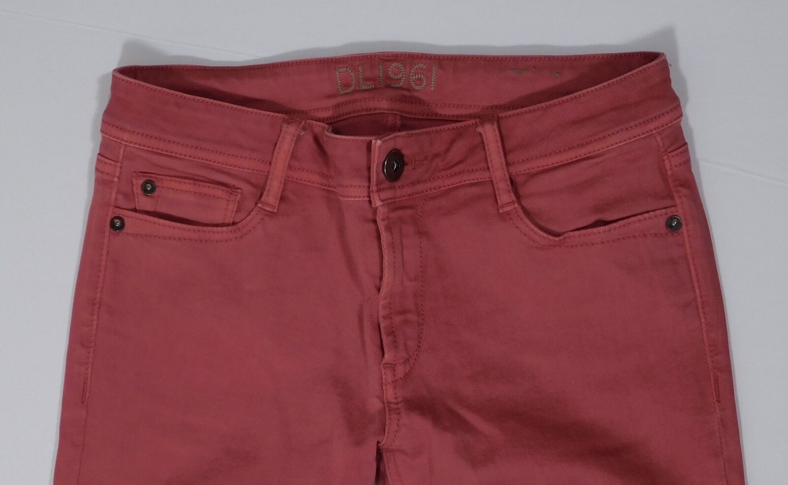 DL1961 Women's Peony Red "Toni High Rise Cropped" 5 Pocket Jean Sz 28 - Image 4