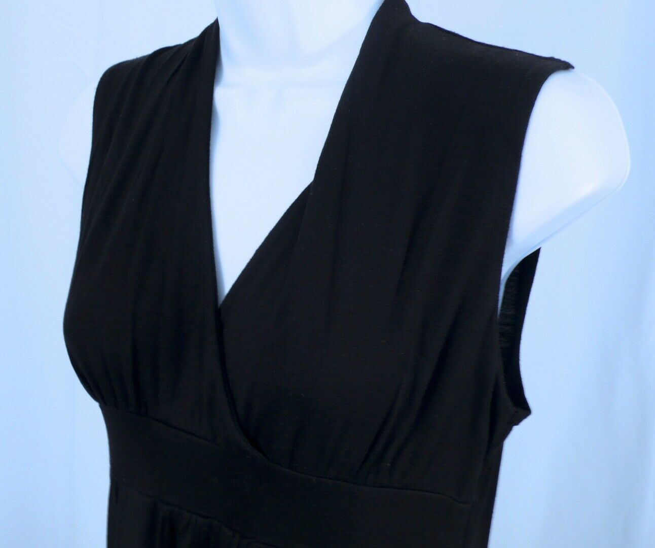 FLIRTY PINK Women's Black Jersey Knit V-Neck Sleeveless Empire Waist Dress Sz M - Image 3
