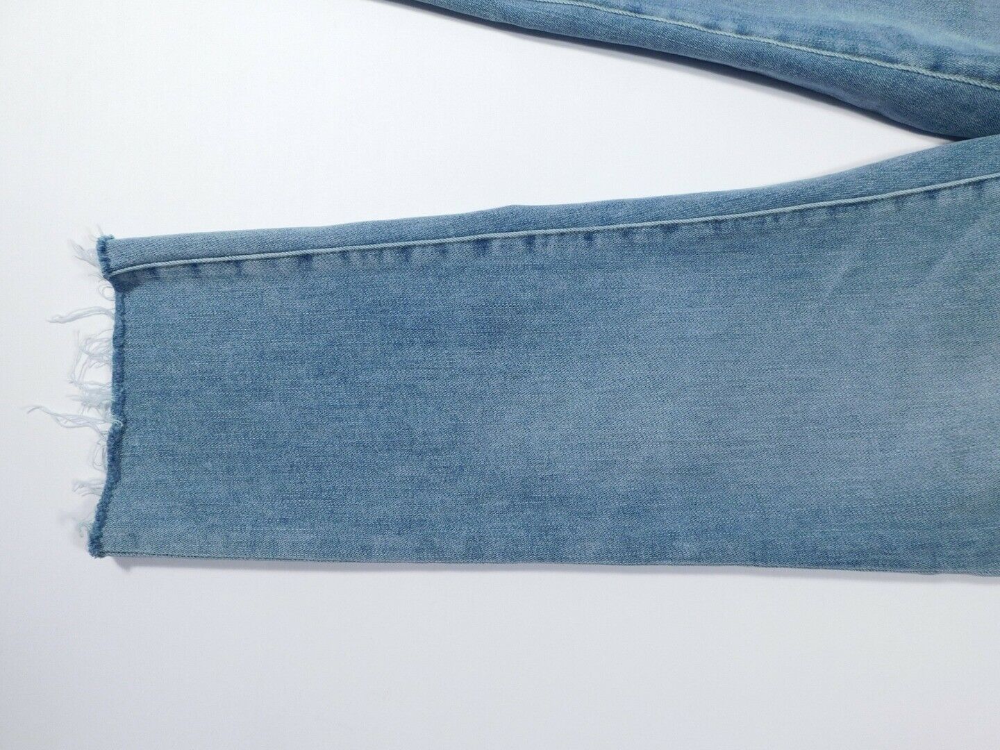 VELVET BY GRAHAM & SPENCER Coast Wash Karolina High Rise Straight Leg Jean Sz 28 - Image 5