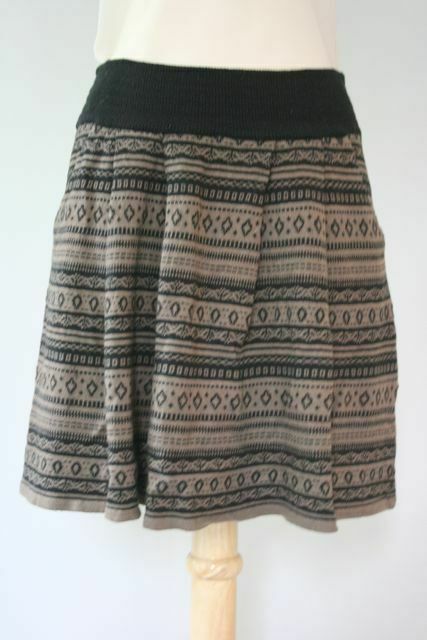 BB DAKOTA NWT Women's Trudy Fair Isle Knit Mini Skirt Taupe/Black Sz M - Image 3