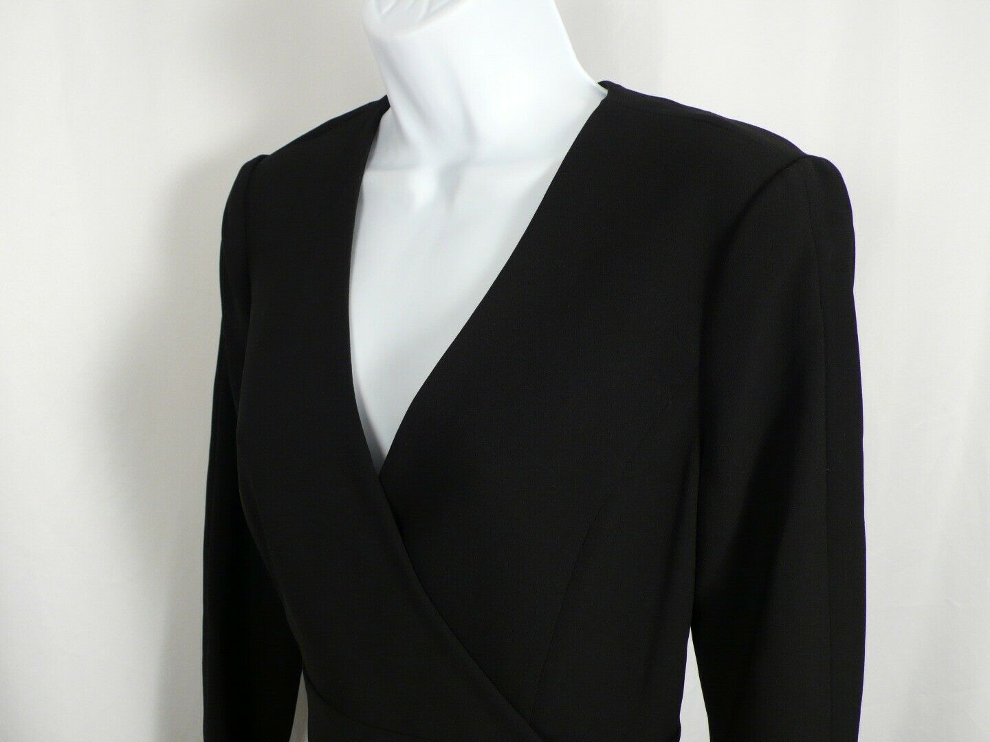 DIANE VON FURSTENBERG Black V-Neck Long Sleeved Wrap Dress Sz 4 - Image 4