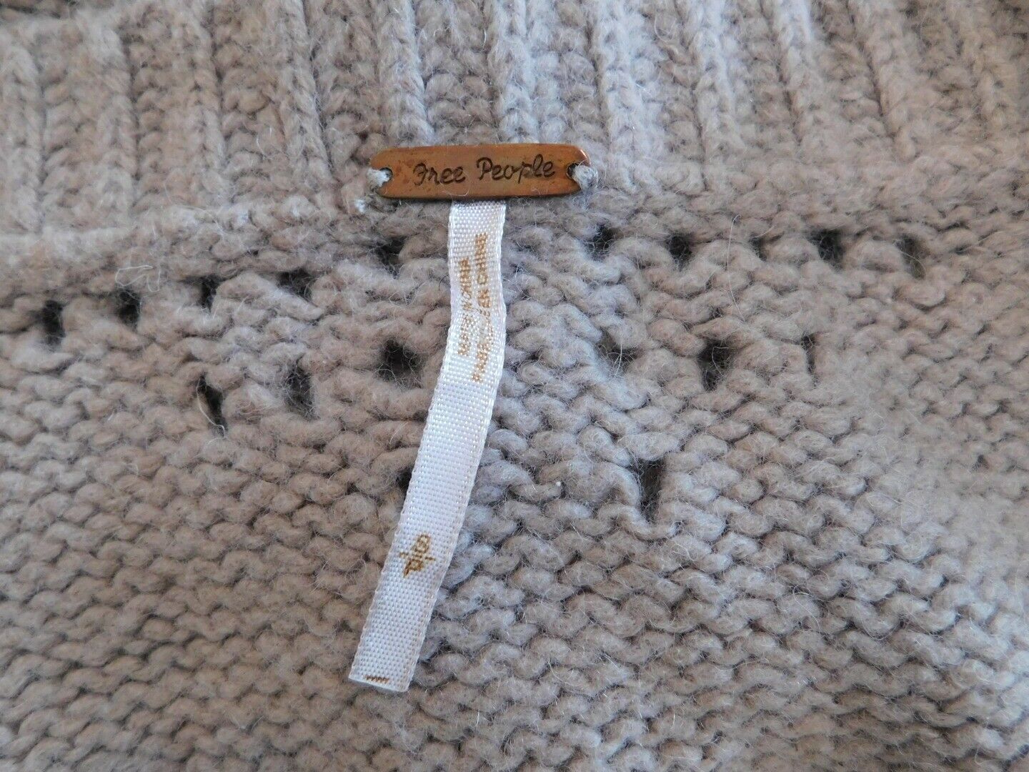 FREE PEOPLE Women's Beige Wool Blend Lace Back Panel Cardigan Sweater Sz S - Image 6